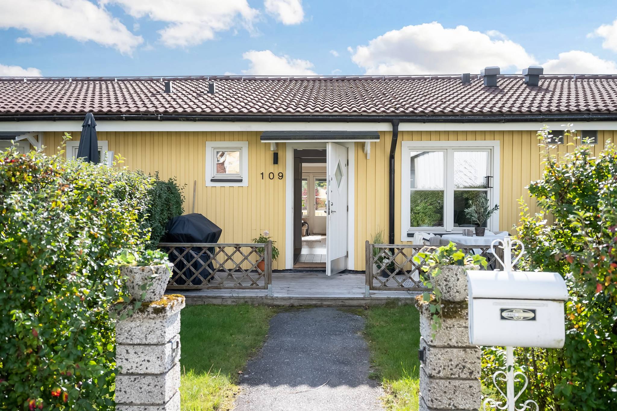 4 rum Radhus på Källtorpsvägen 109 Vendelsö Haninge kommun - bild 1