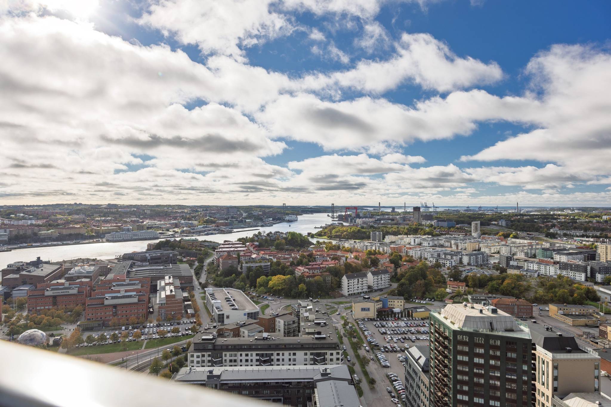 2 rum Lägenhet på Lodjursstråket 1 (Karlatornet vån 29 västerläge) Lindholmen Göteborgs kommun - bild 10