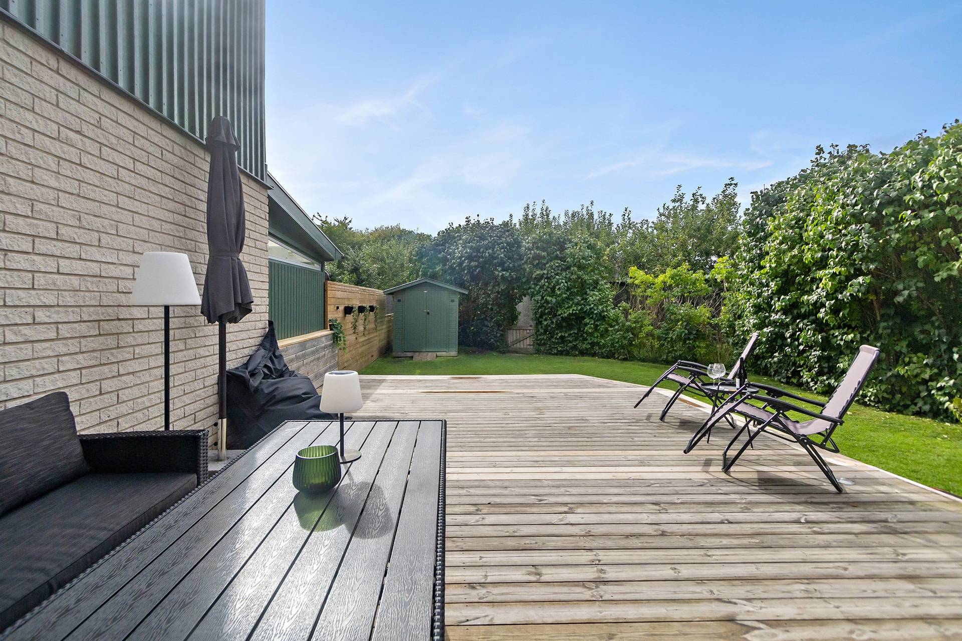 5 rum Radhus på Linvägen 29 Ekerö Ekerö kommun - bild 1