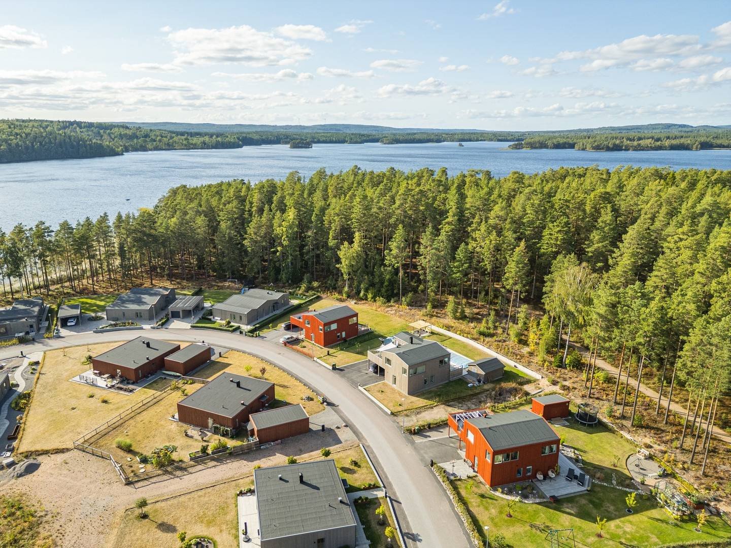 5 rum Villa på Orkestervägen 10 Norra Skogen Karlsborgs kommun - bild 1
