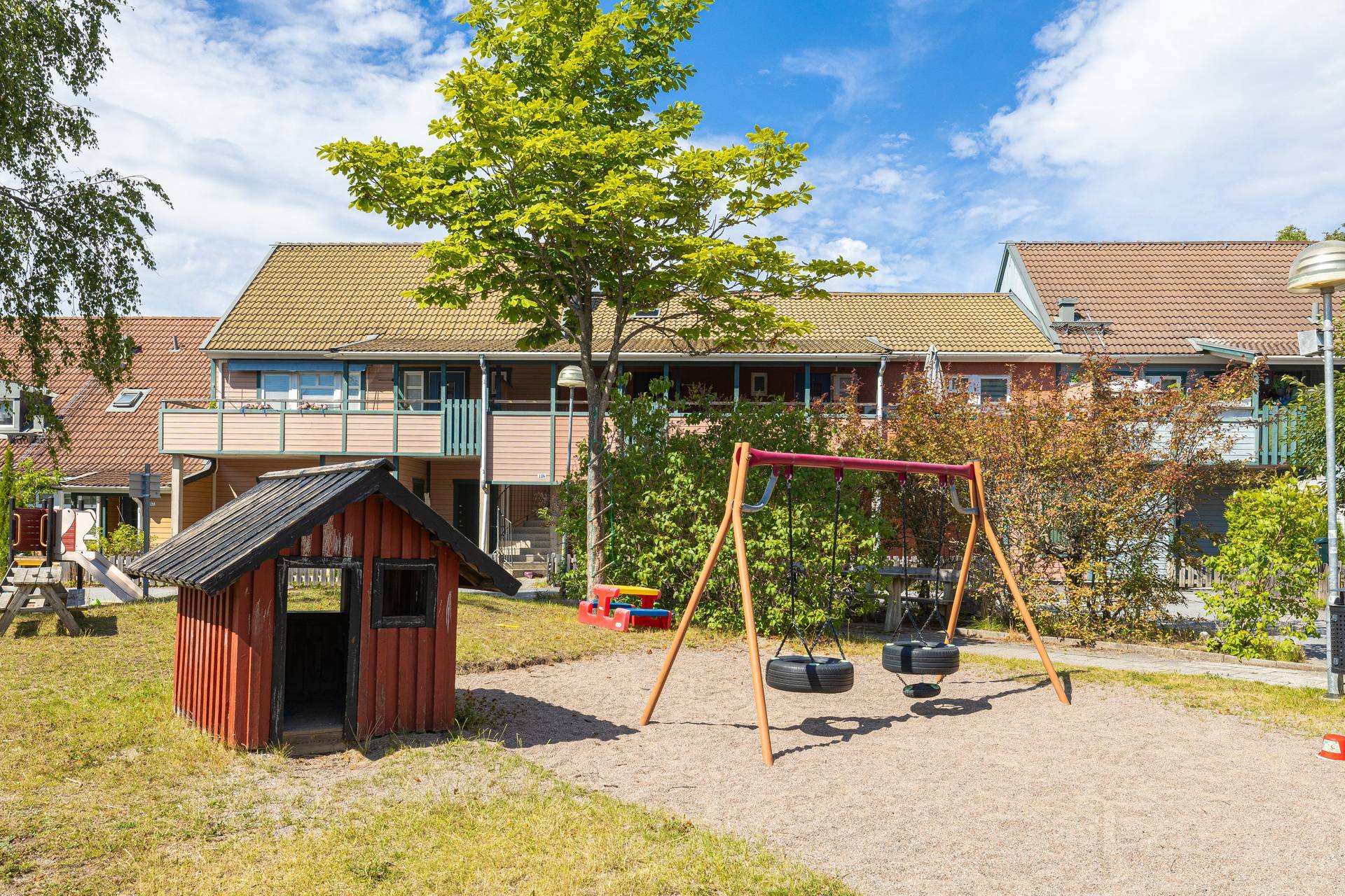 4 rum Par-/kedje-/radhus på Vintervägen 150 Bollstanäs/Grimstaby Upplands Väsby kommun - bild 29
