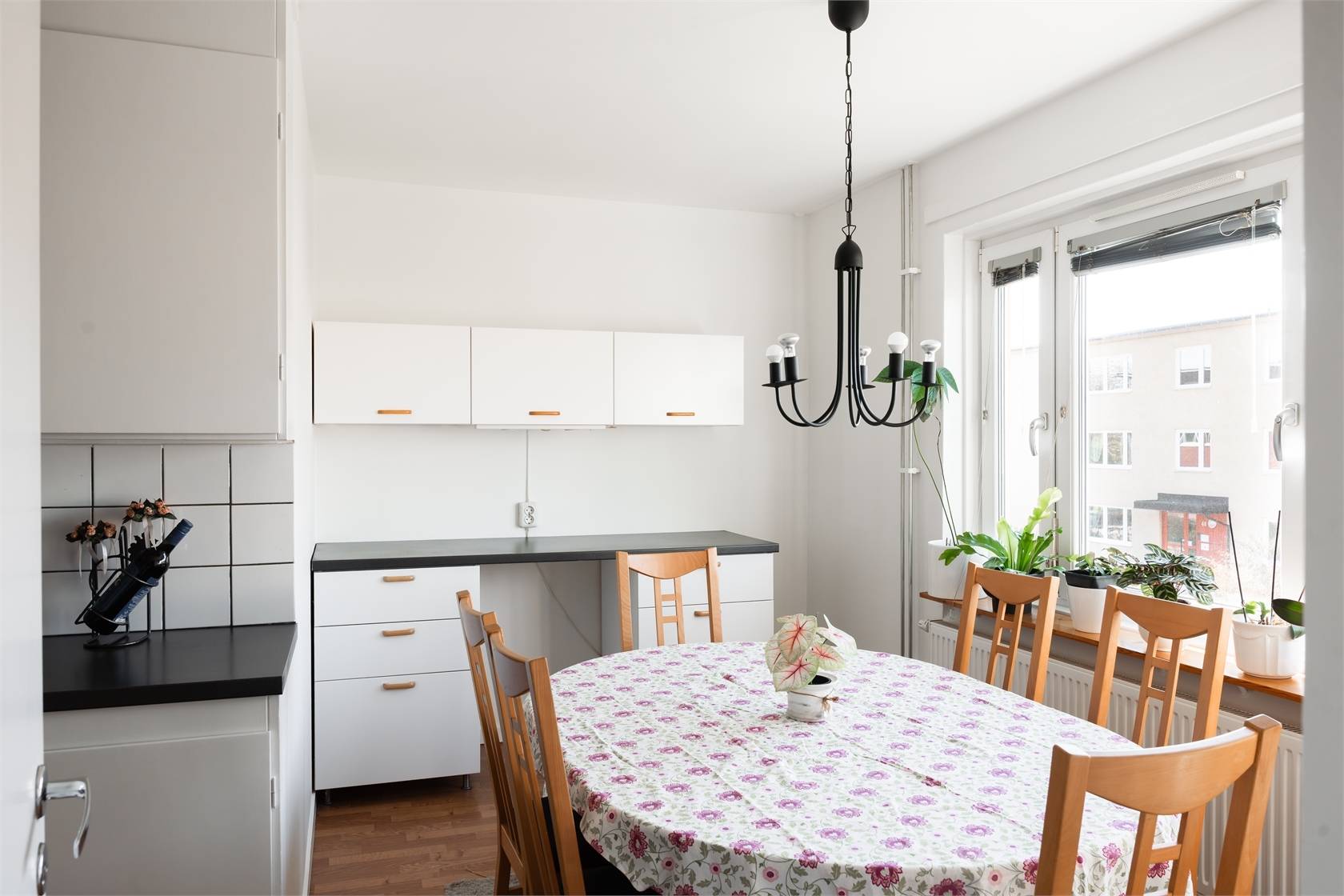 4 rum lägenhet på BENVÄGEN 56 Bjurhovda, Västerås kommun - bild 3
