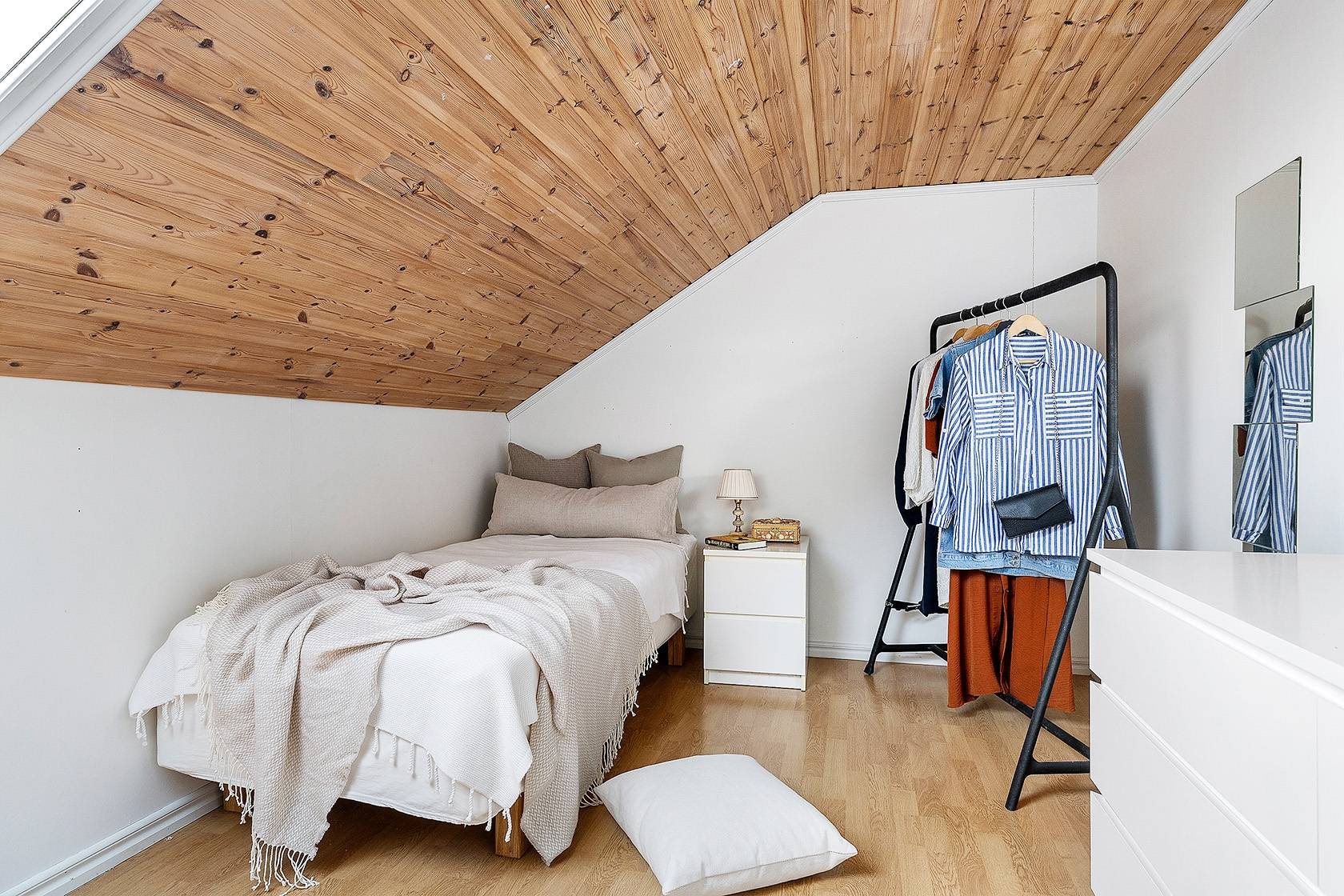 12 rum Villa på Belfragegatan 24 Centralt Vänersborgs kommun - bild 31