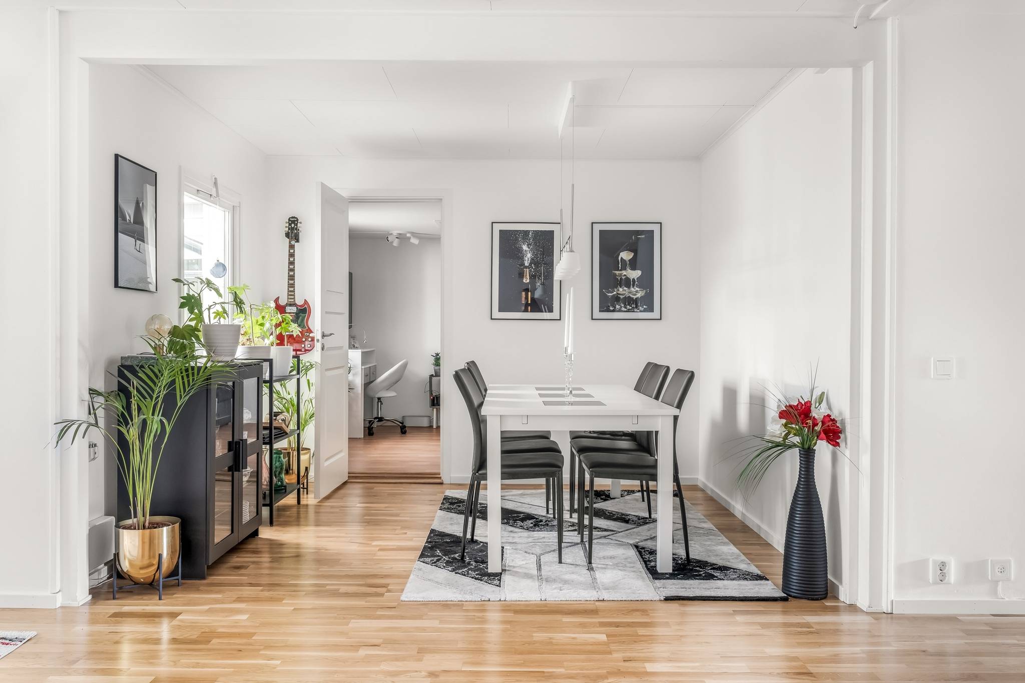 5 rum Kedjehus på VALLATORPSVÄGEN 49 VALLATORP Täby kommun - bild 4