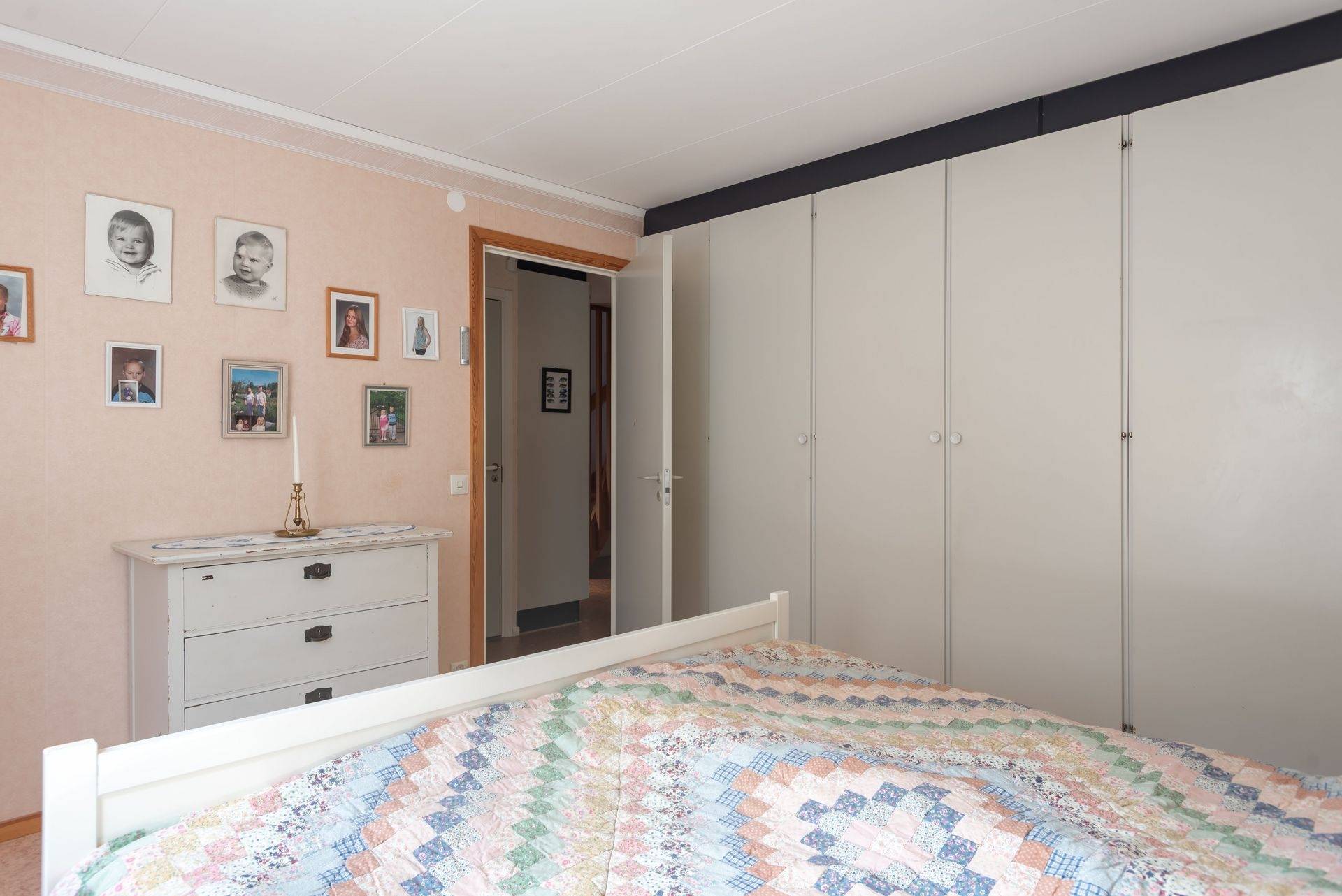 5 rum Kedjehus på Grenadjärvägen 14E Knektåsen Karlskoga kommun - bild 22