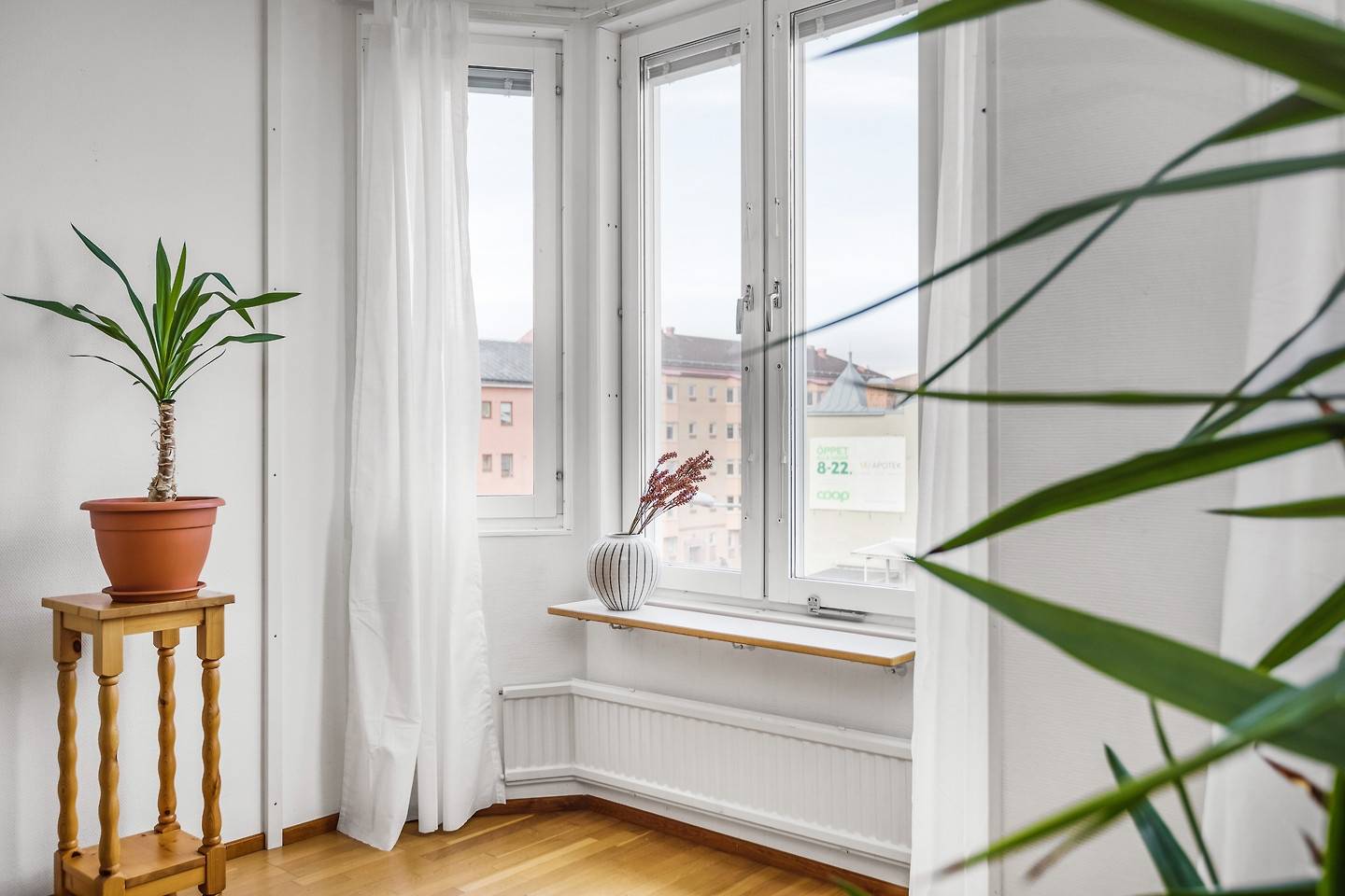 3 rum Lägenhet på Knäppingsborgsgatan 14 Centralt Norrköpings kommun - bild 2