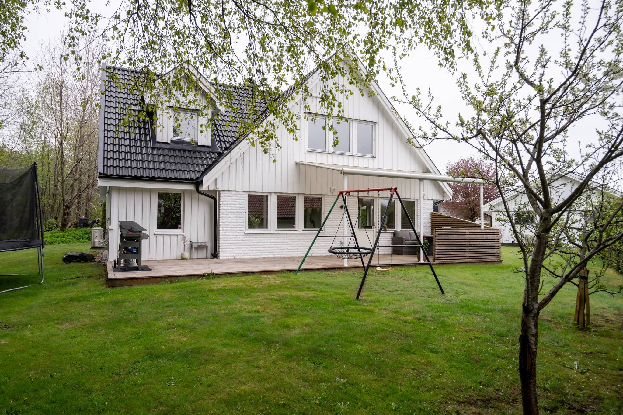 8 rum villa på Granliden 17A Brämhult, Borås kommun - bild 2