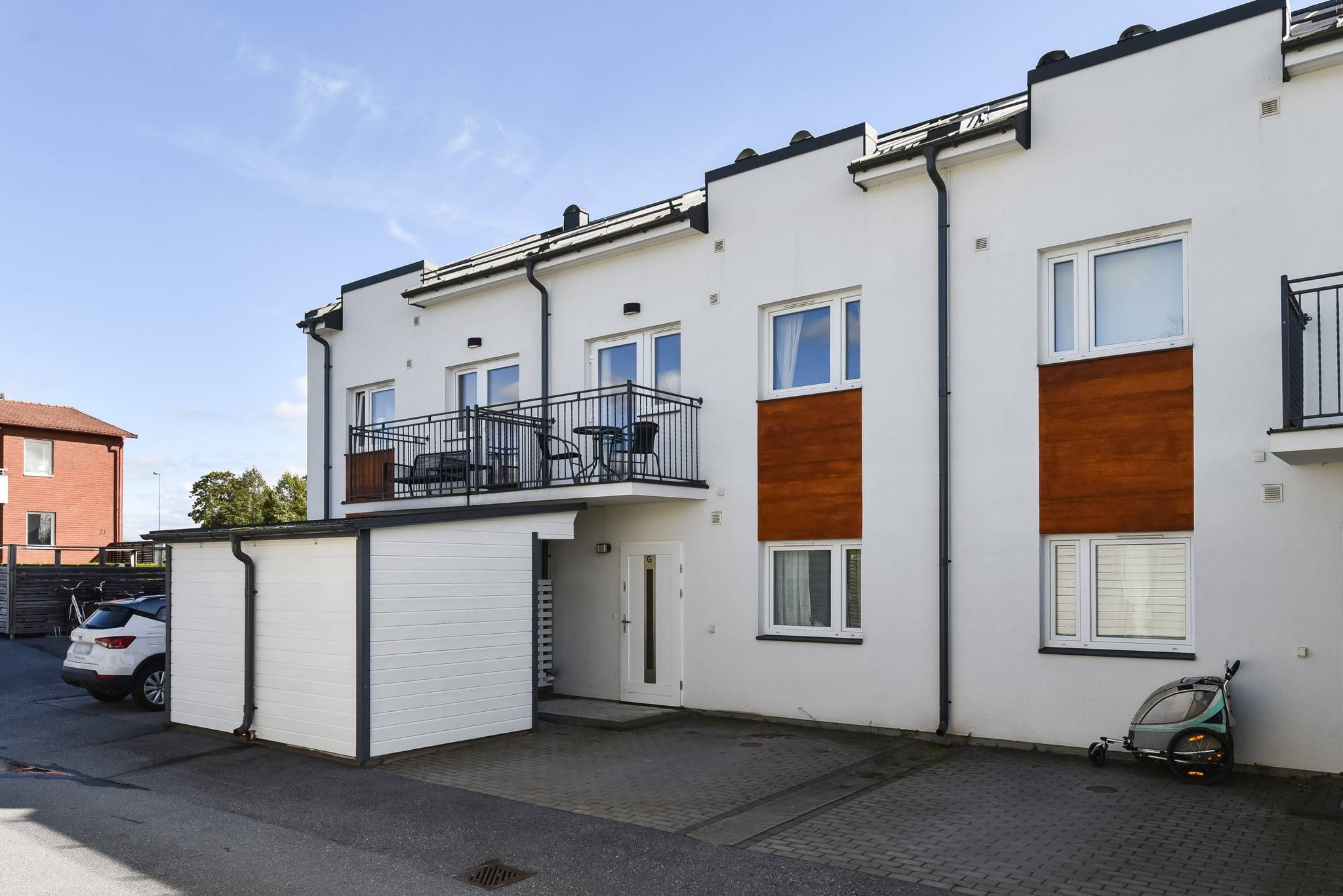 6 rum Radhus på Stenvägen 44G Mosås Örebro kommun - bild 1