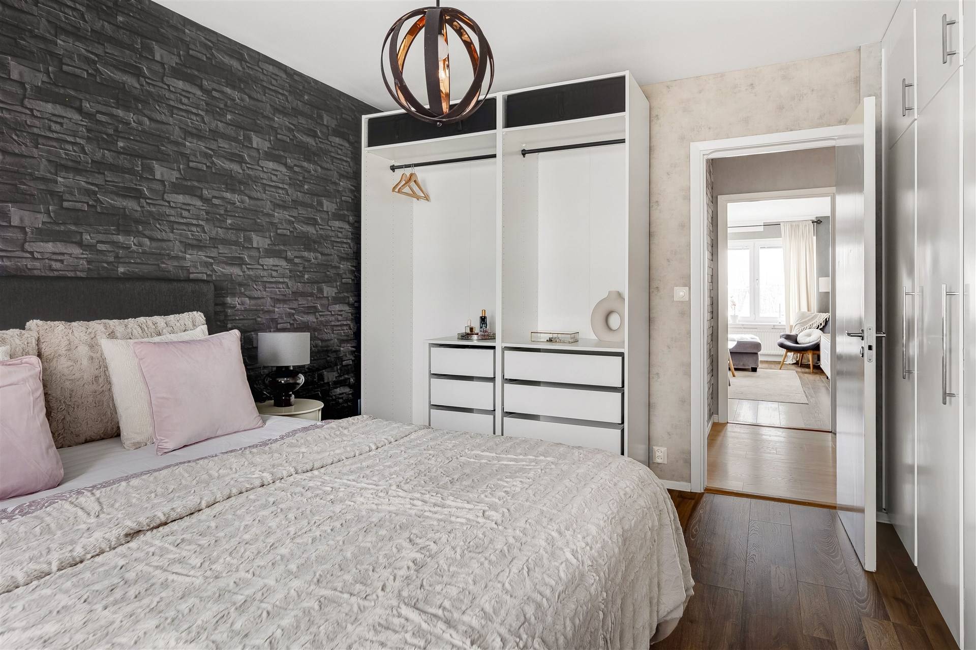 2 rum Lägenhet på Hjelmarsrörsgatan 1i Åttagård Falköpings kommun - bild 13
