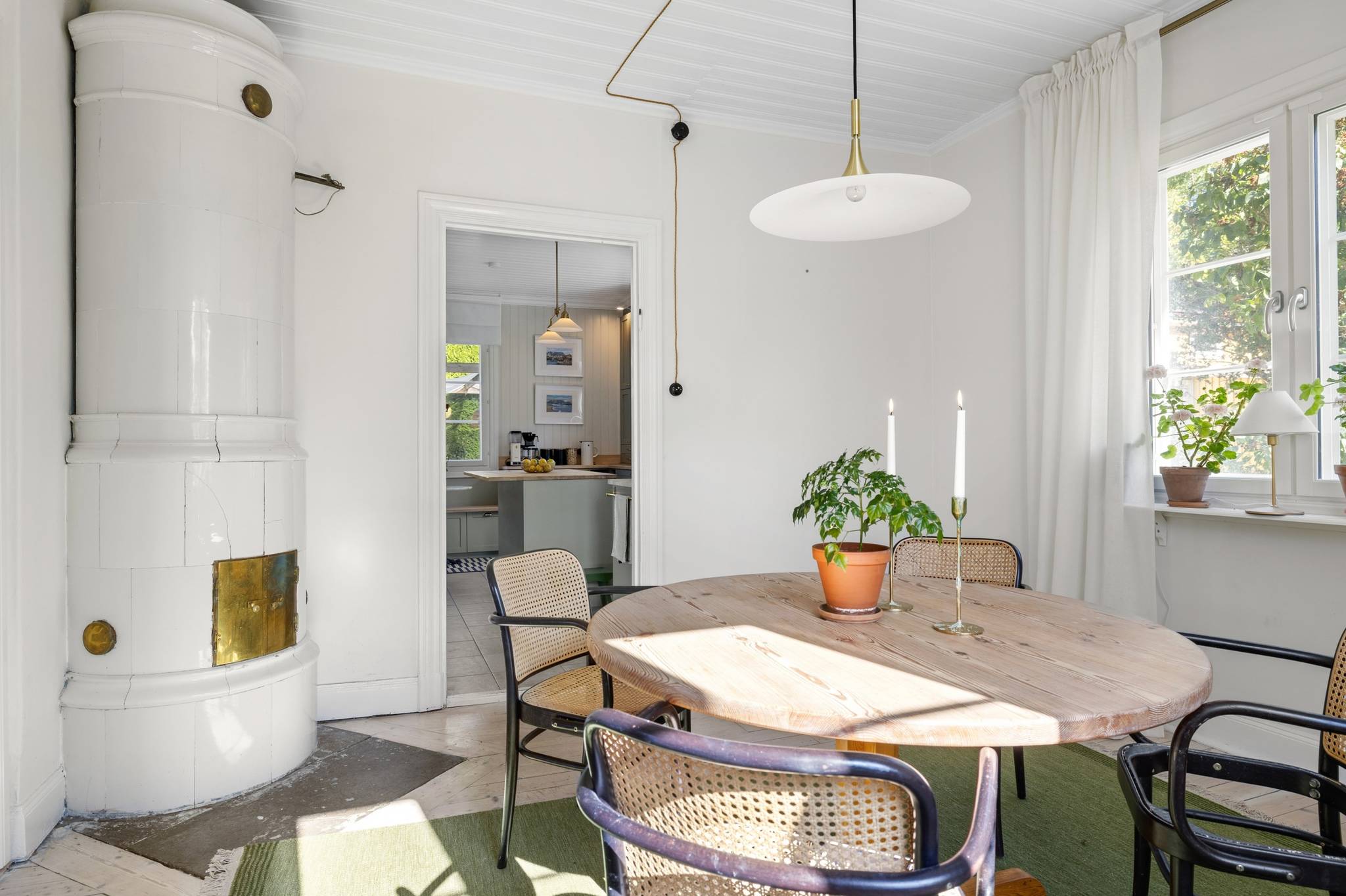 5 rum villa på Stockholmsvägen 22 Fanna, Enköpings kommun - bild 2