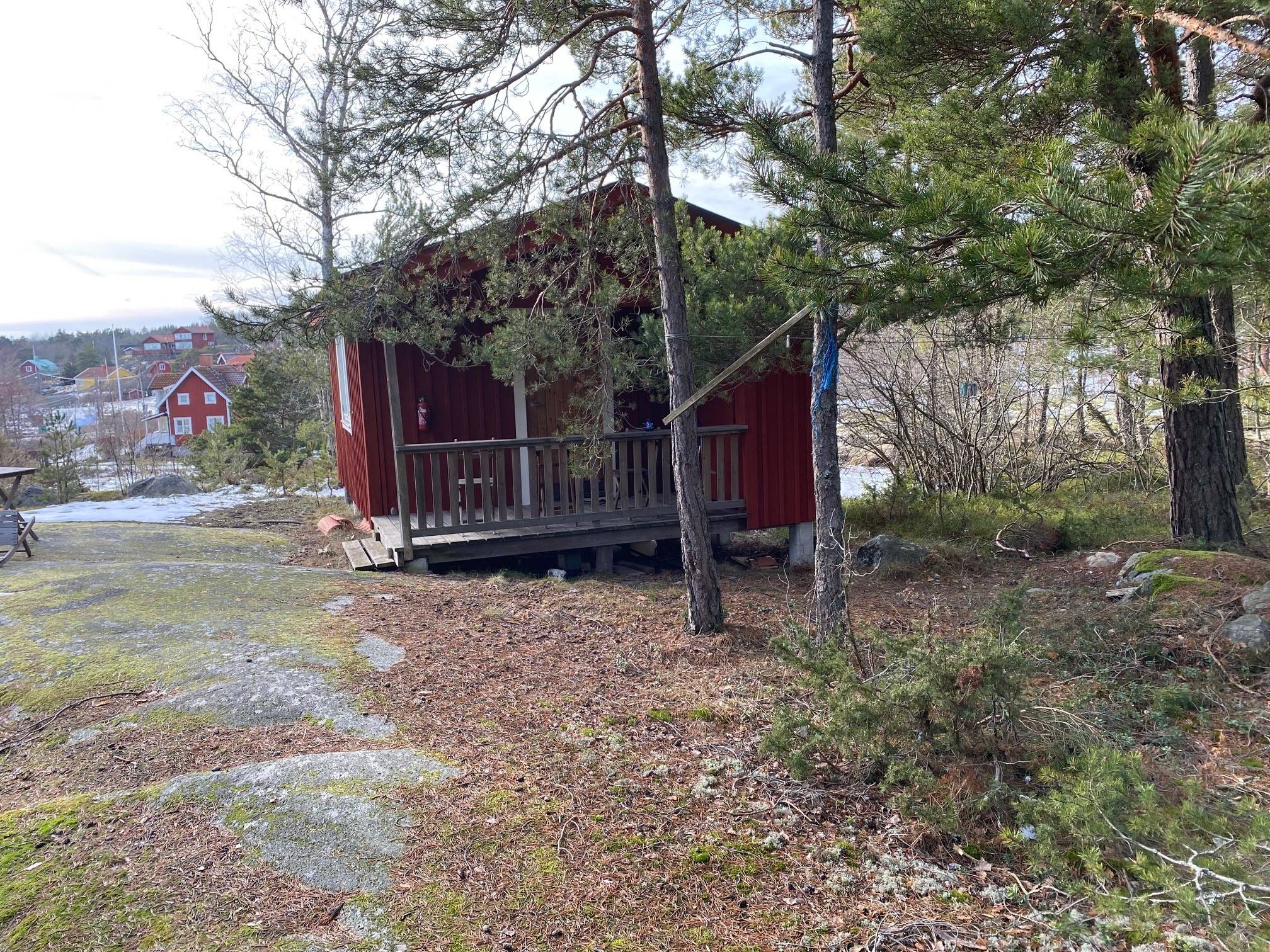 Tomt på Skapa din egna skärgårdsdröm på populära Möja - Byggklar tomt med viss havsutsikt över Ramsmoraviken Möja Ramsmora Värmdö kommun - bild 6