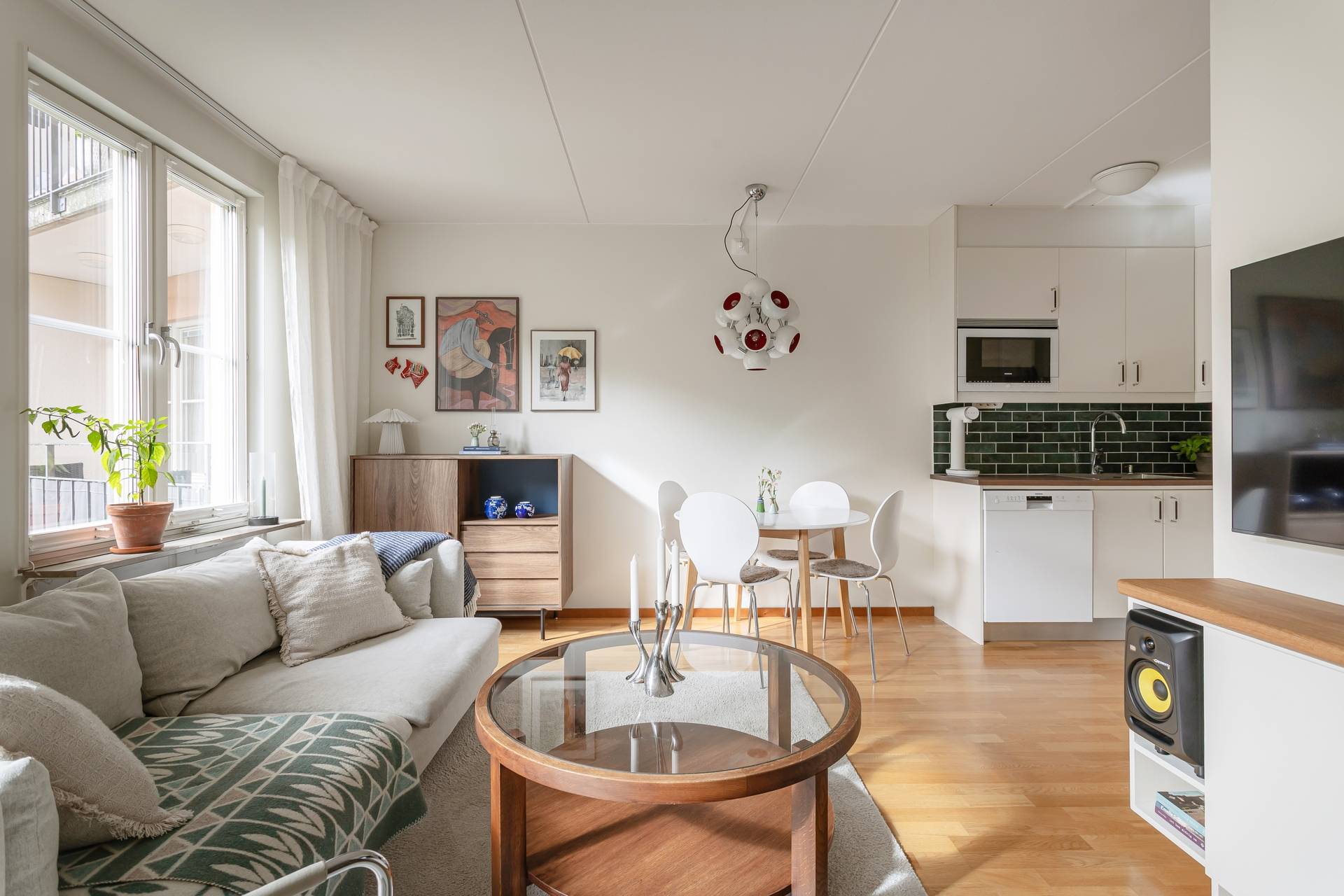 2 rum Lägenhet på Viktor Sjöströms väg 2, 2 tr Gamla Filmstaden Solna kommun - bild 4