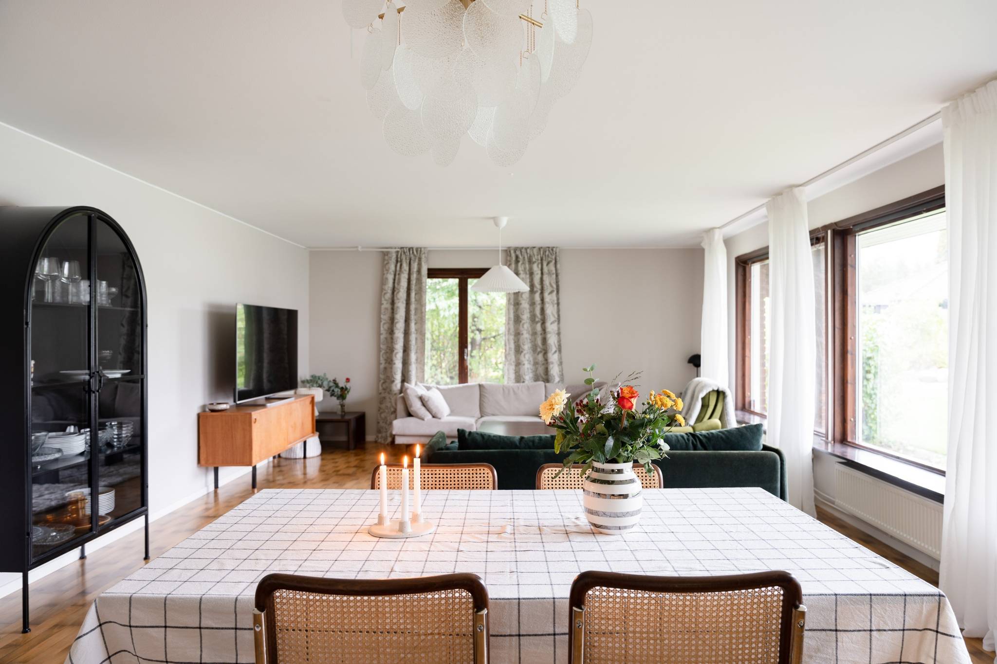 7 rum Villa på Tundrevägen 11 Hökåsen Västerås kommun - bild 2