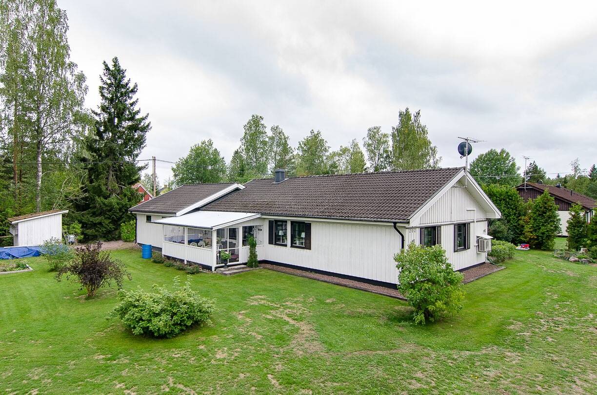 5 rum Villa på Hammarbyvägen 202 Gästrike Hammarby Sandvikens kommun - bild 2