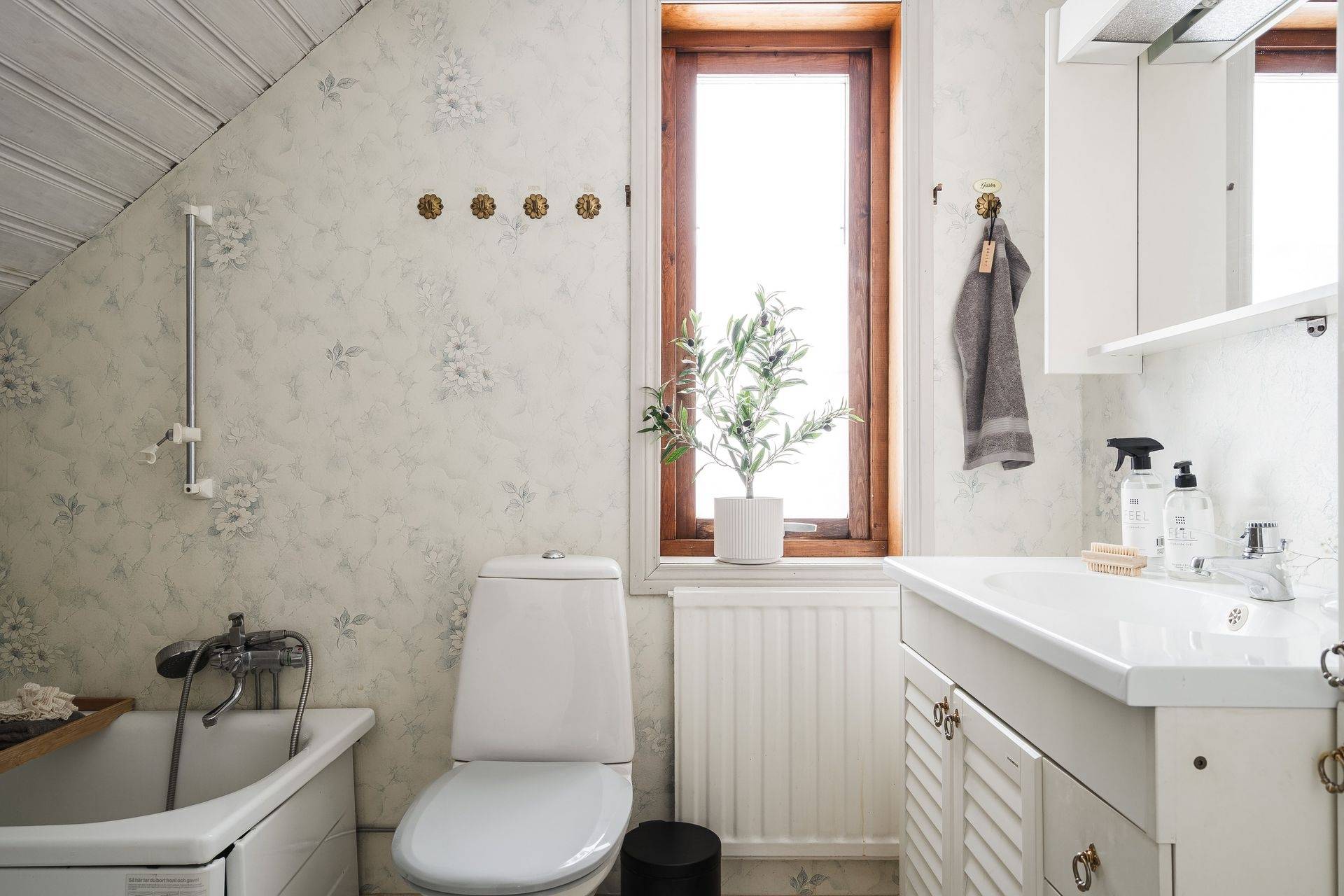 Gård med jordbruk på Svarttjärn 120 Bursiljum Skellefteå kommun - bild 24