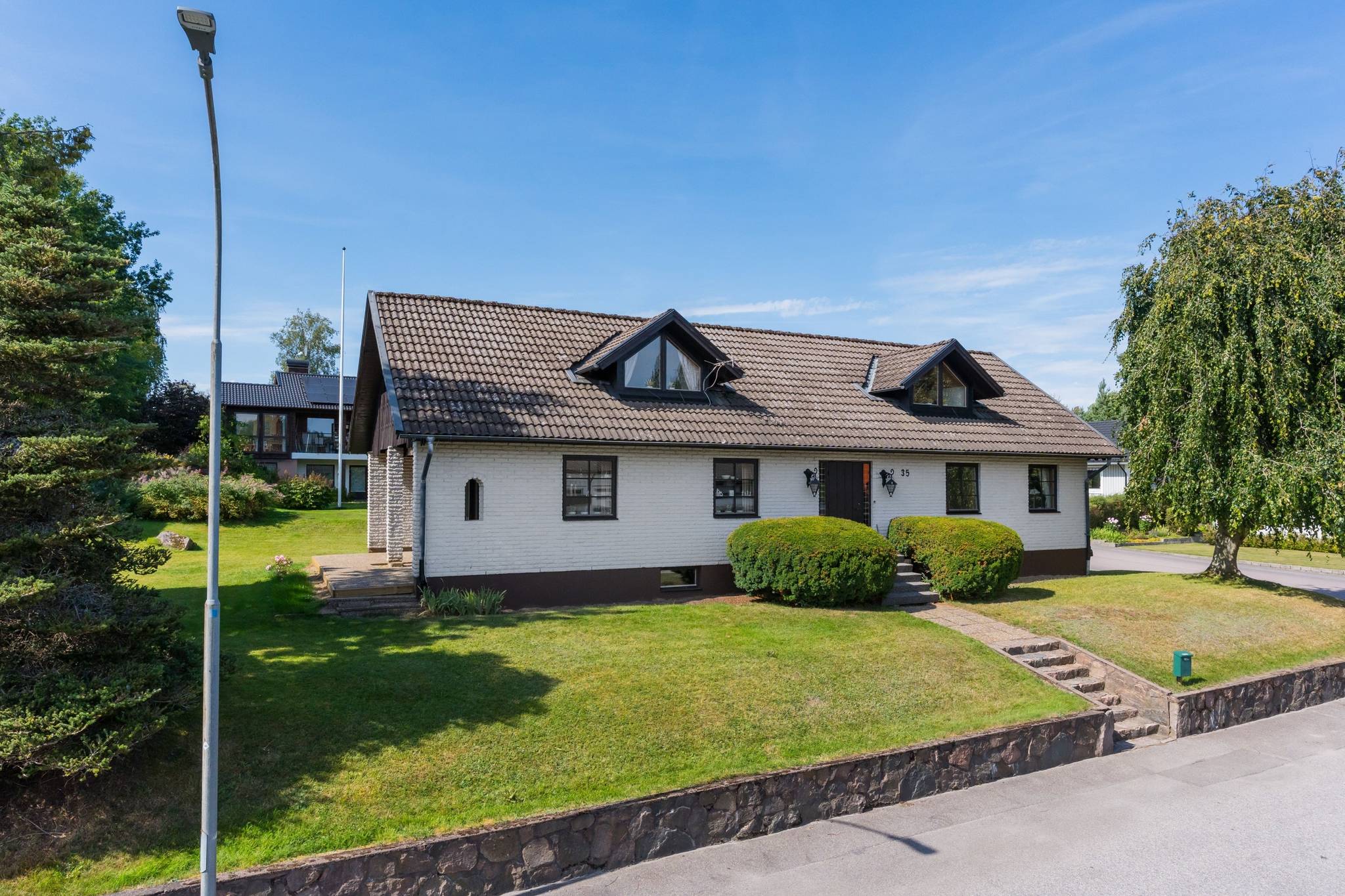6 rum villa på Svensgärdegatan 35 Brämhult, Borås kommun - bild 1