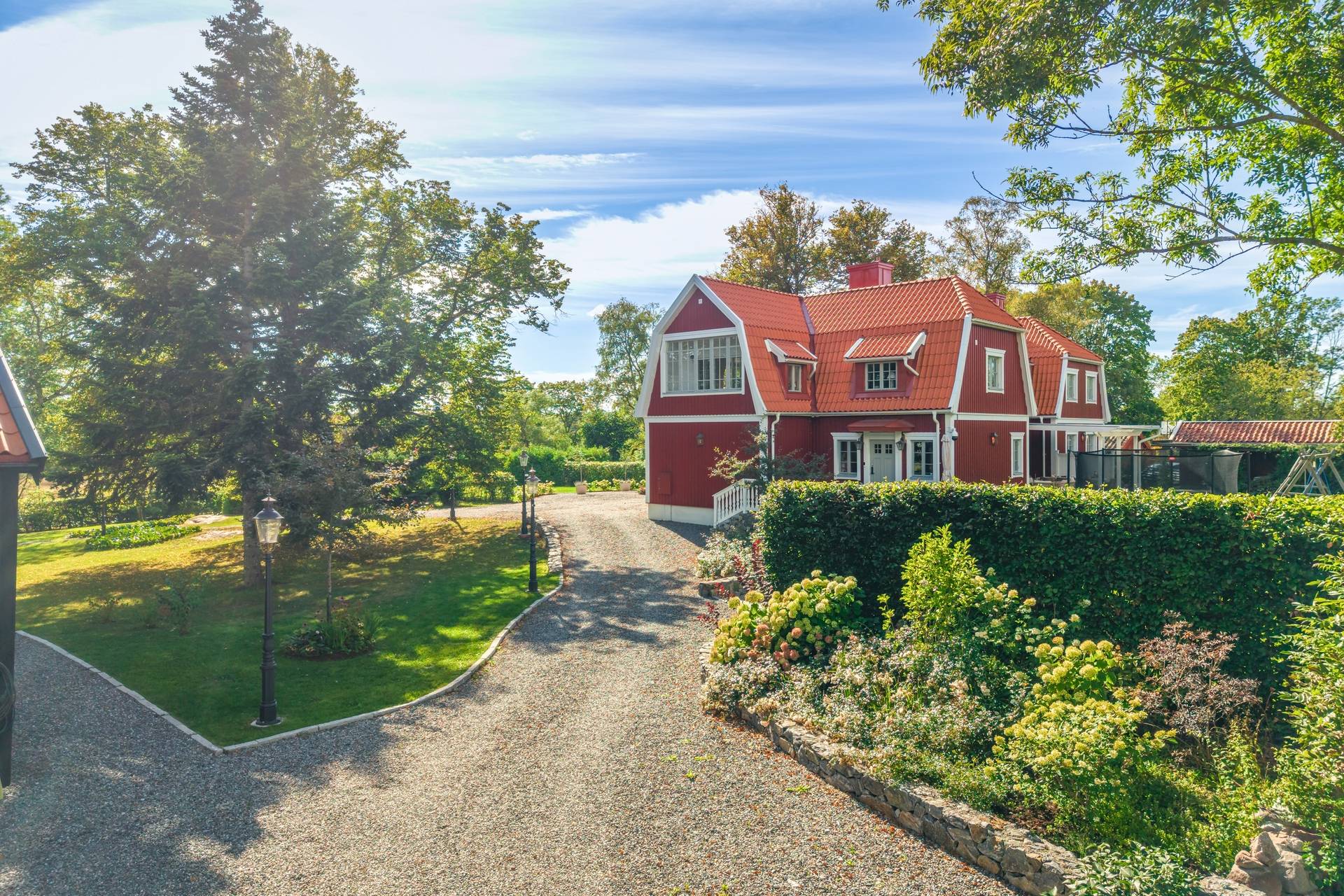 13 rum Villa på Yrsavägen 1 Danderyds kommun - bild 1