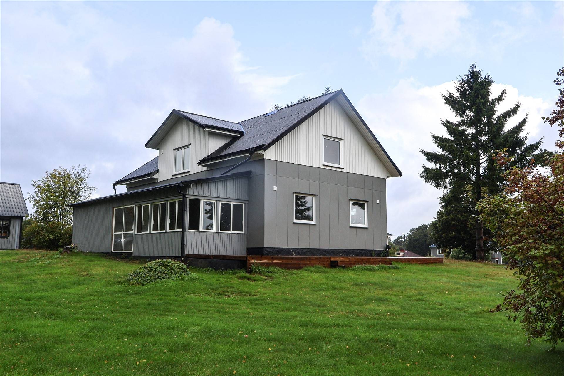 5 rum villa på Storgatan 21 Lidhult, Ljungby kommun - bild 2