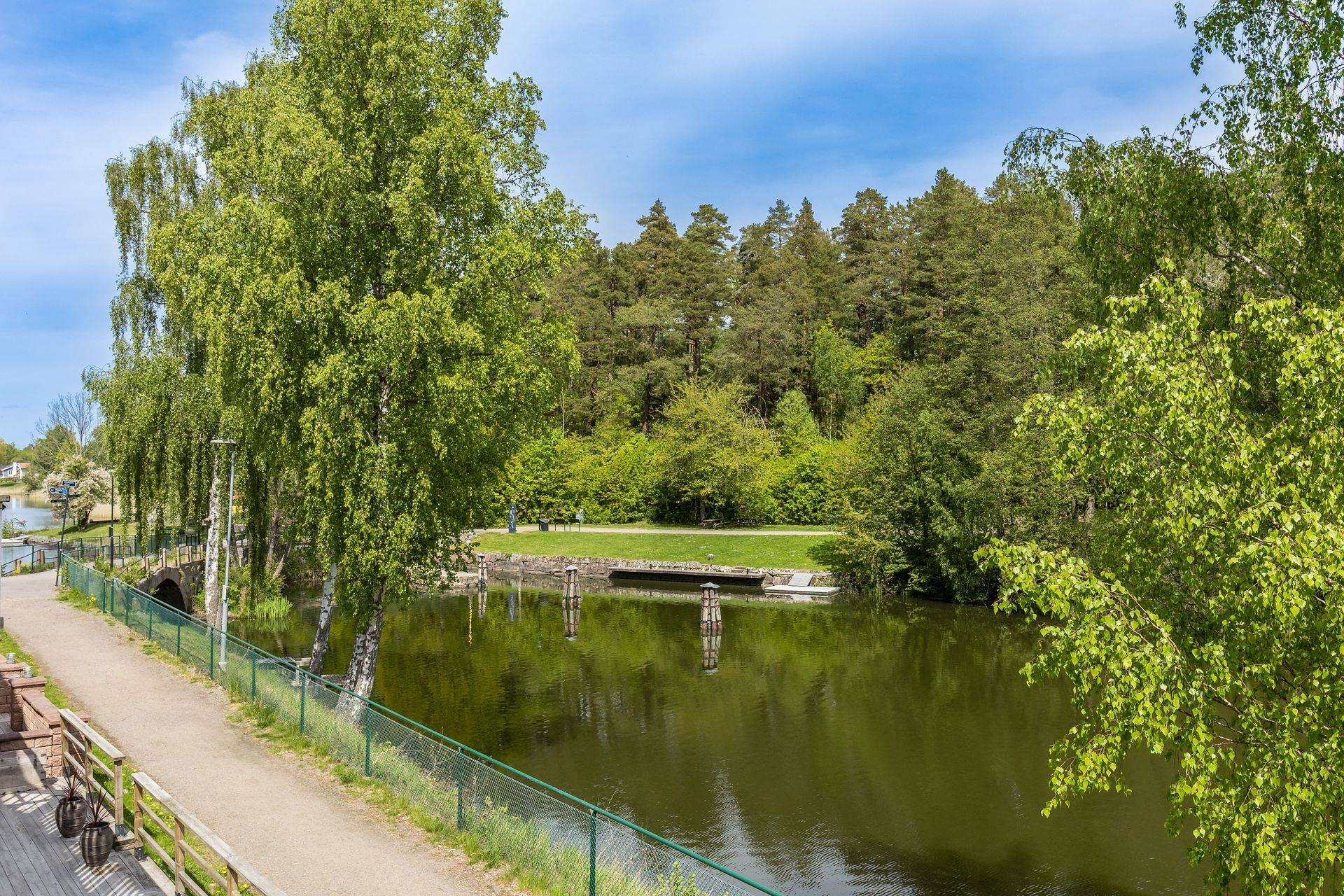 5 rum Parhus på Tråddragarevägen 27 Hjulsbro Linköpings kommun - bild 2