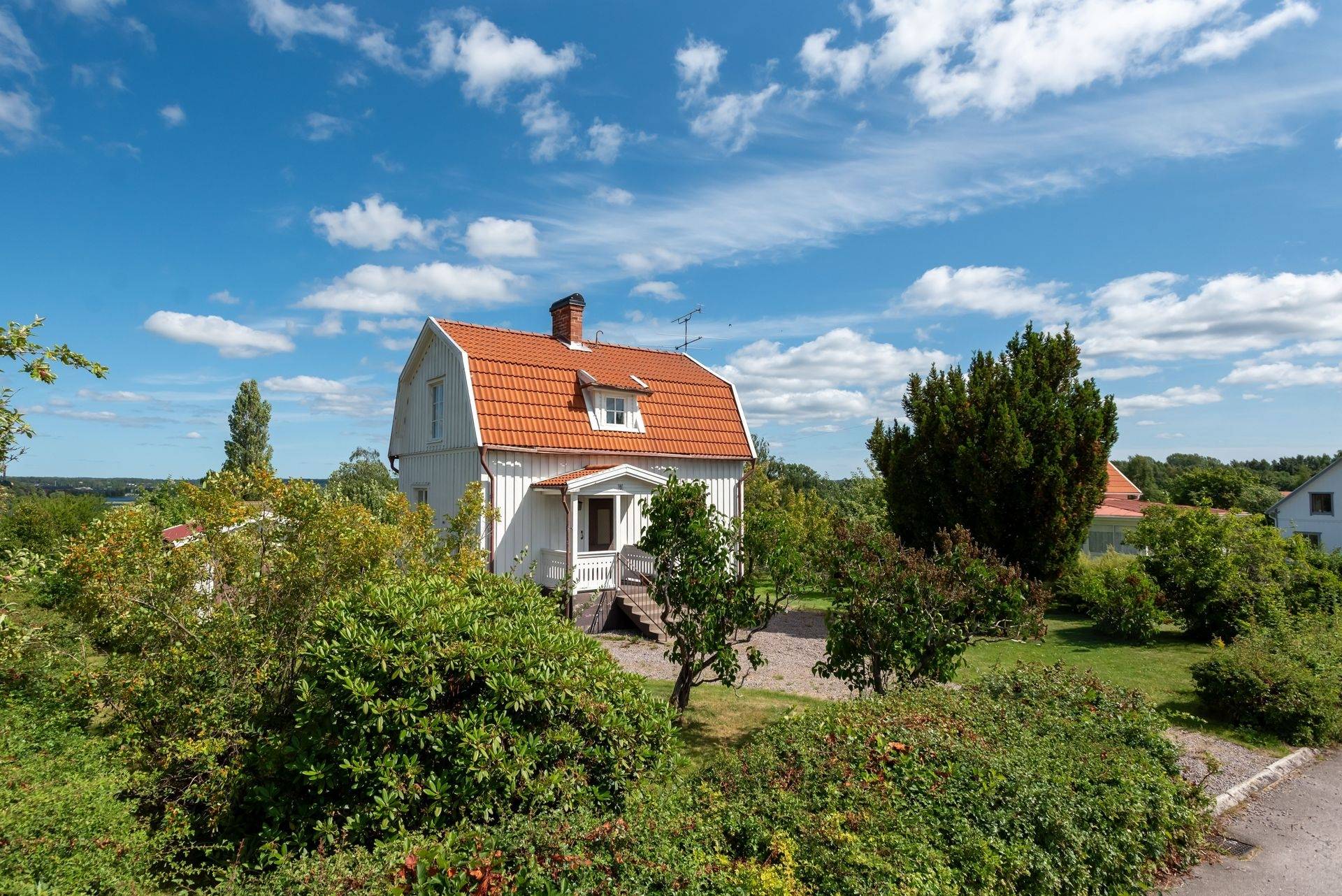 3 rum villa på Lilla Svängen 3 Nedre Aggerud, Karlskoga kommun - bild 1