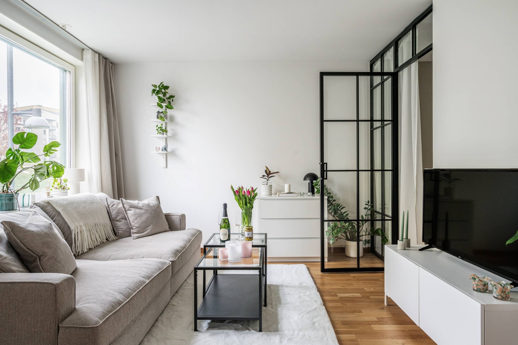 1,5 rum lägenhet på Cronhielms Allé 33 Ulriksdal, Solna kommun - bild 1