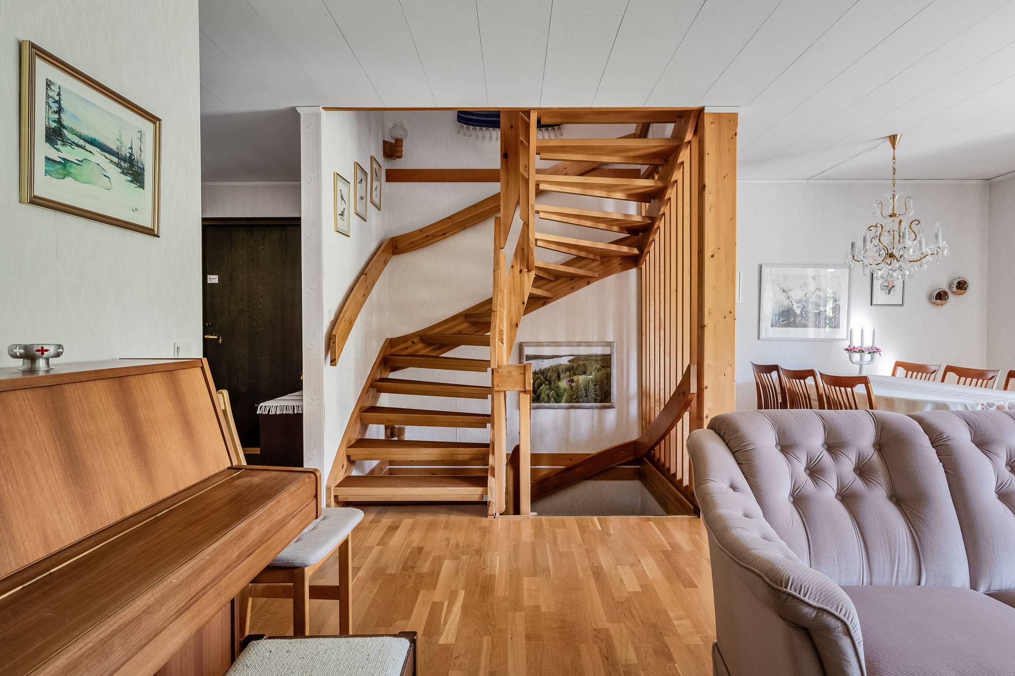 villa på Kvartsvägen 92 Carlshem, Umeå kommun - bild 3