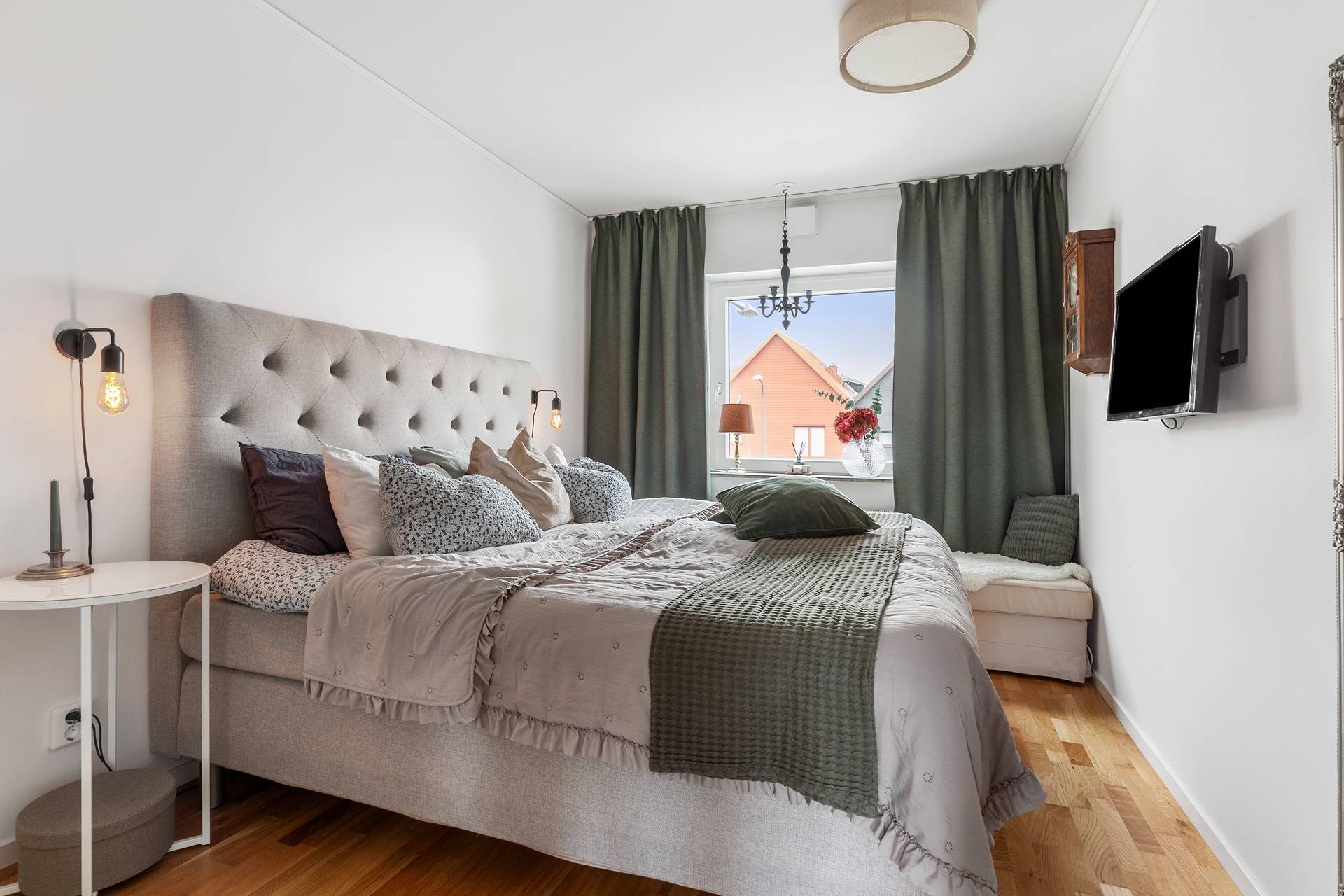 8 rum Radhus på Älvsundavägen 48 Eds Allé/Runby Upplands Väsby kommun - bild 18