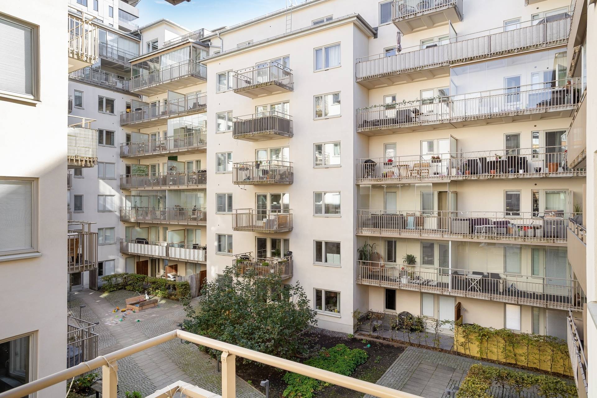 3 rum Lägenhet på Lustgårdsgatan 4 Västra Kungsholmen - Hornsberg strand Stockholms kommun - bild 2