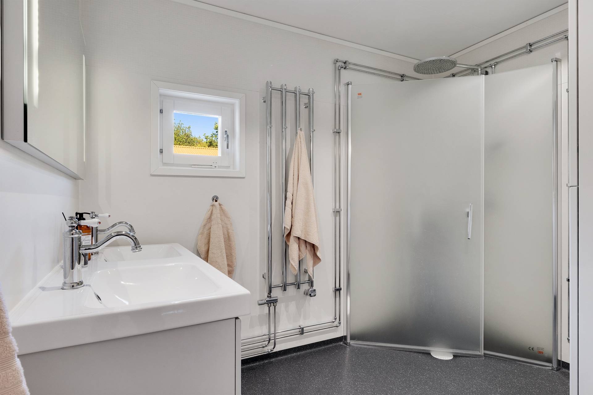 6 rum Radhus på Midnattsvägen 22 Kurveröd Uddevalla kommun - bild 28