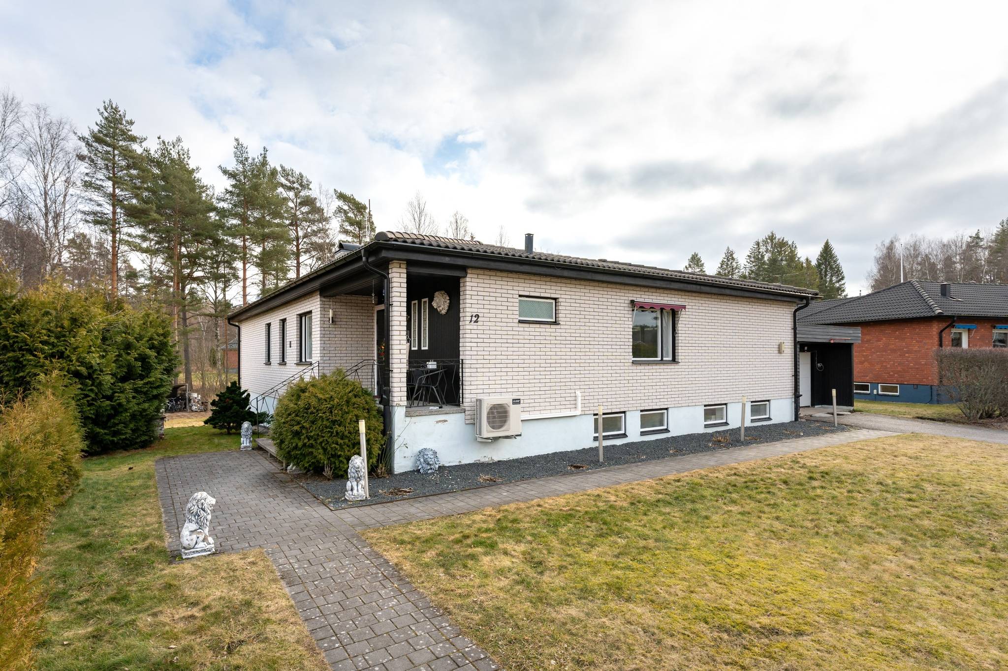 8 rum Villa på Aspvägen 12 Borsökna Eskilstuna kommun - bild 2