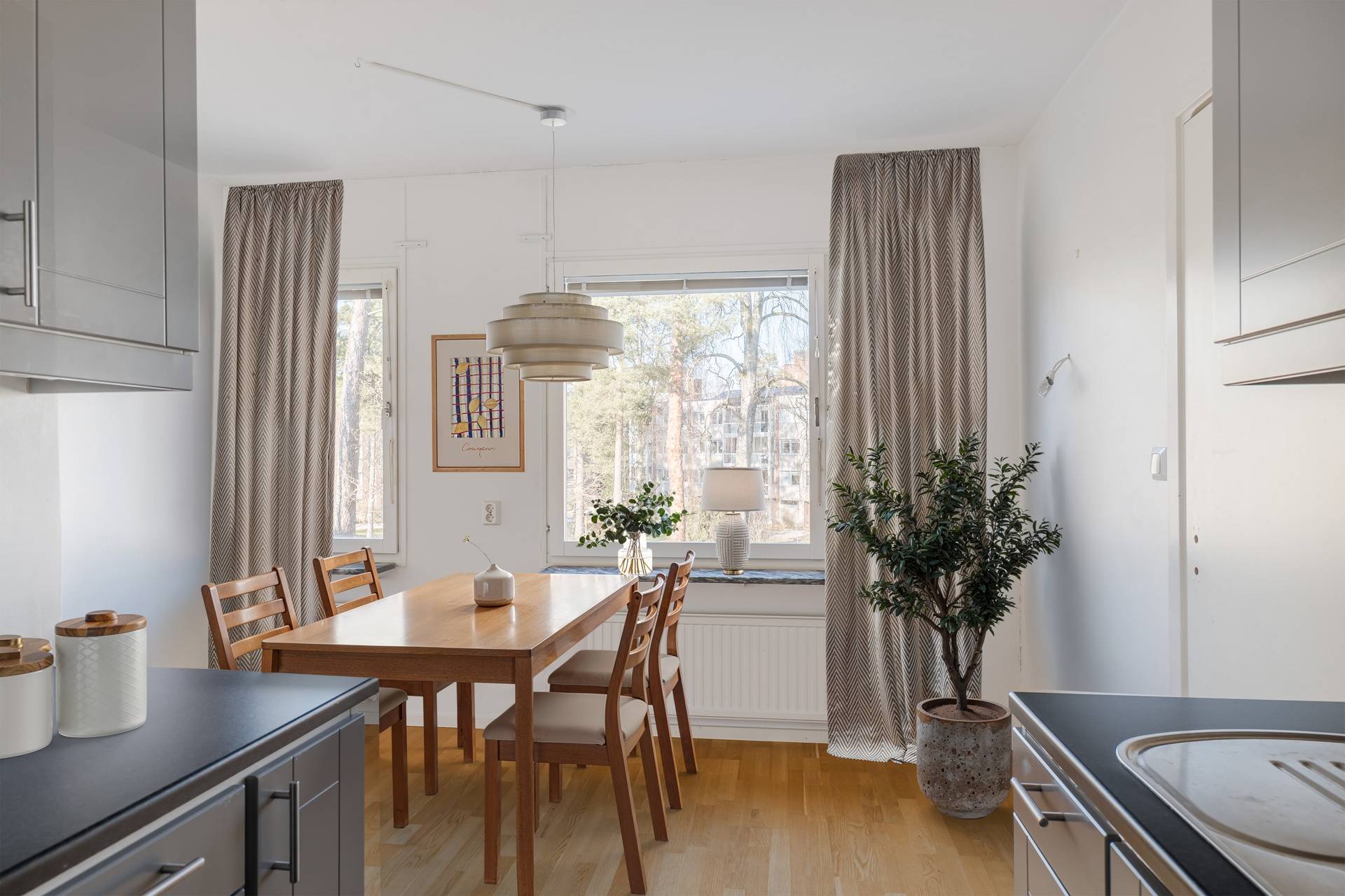 3 rum Lägenhet på Karlstorpsvägen 105 Karlstorp Trollhättans kommun - bild 1