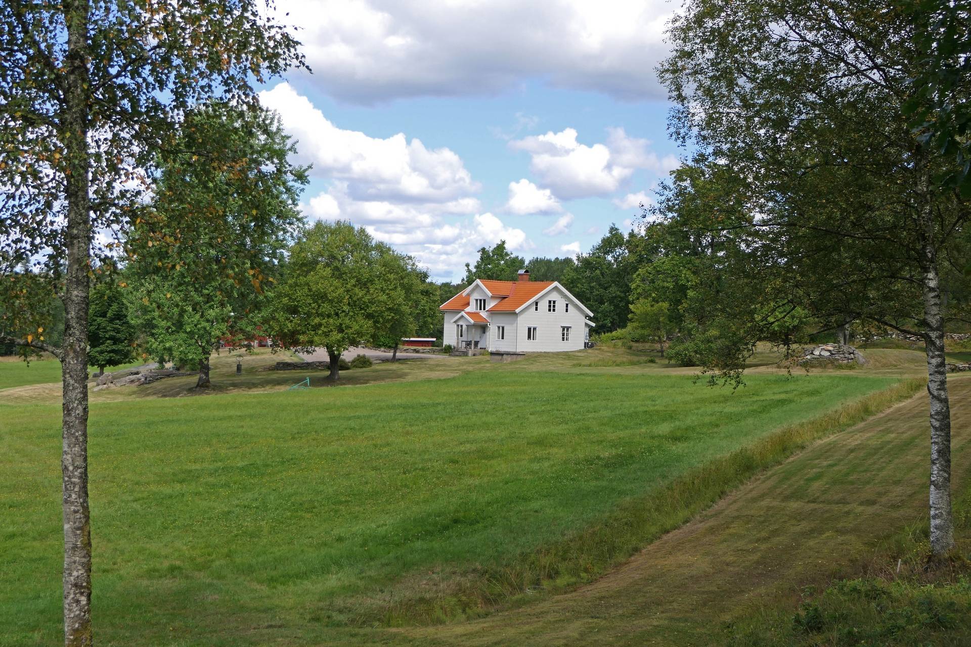 Gård med skogsbruk på Attlered Lilla Edets kommun - bild 2