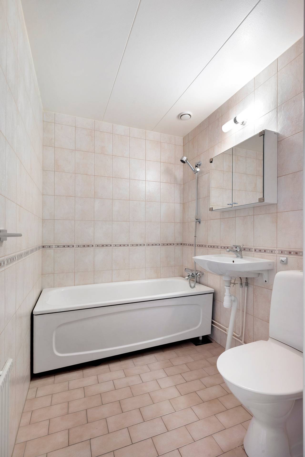 3 rum Radhus på Kragstalundsvägen 126 Kragstalund Vallentuna kommun - bild 19