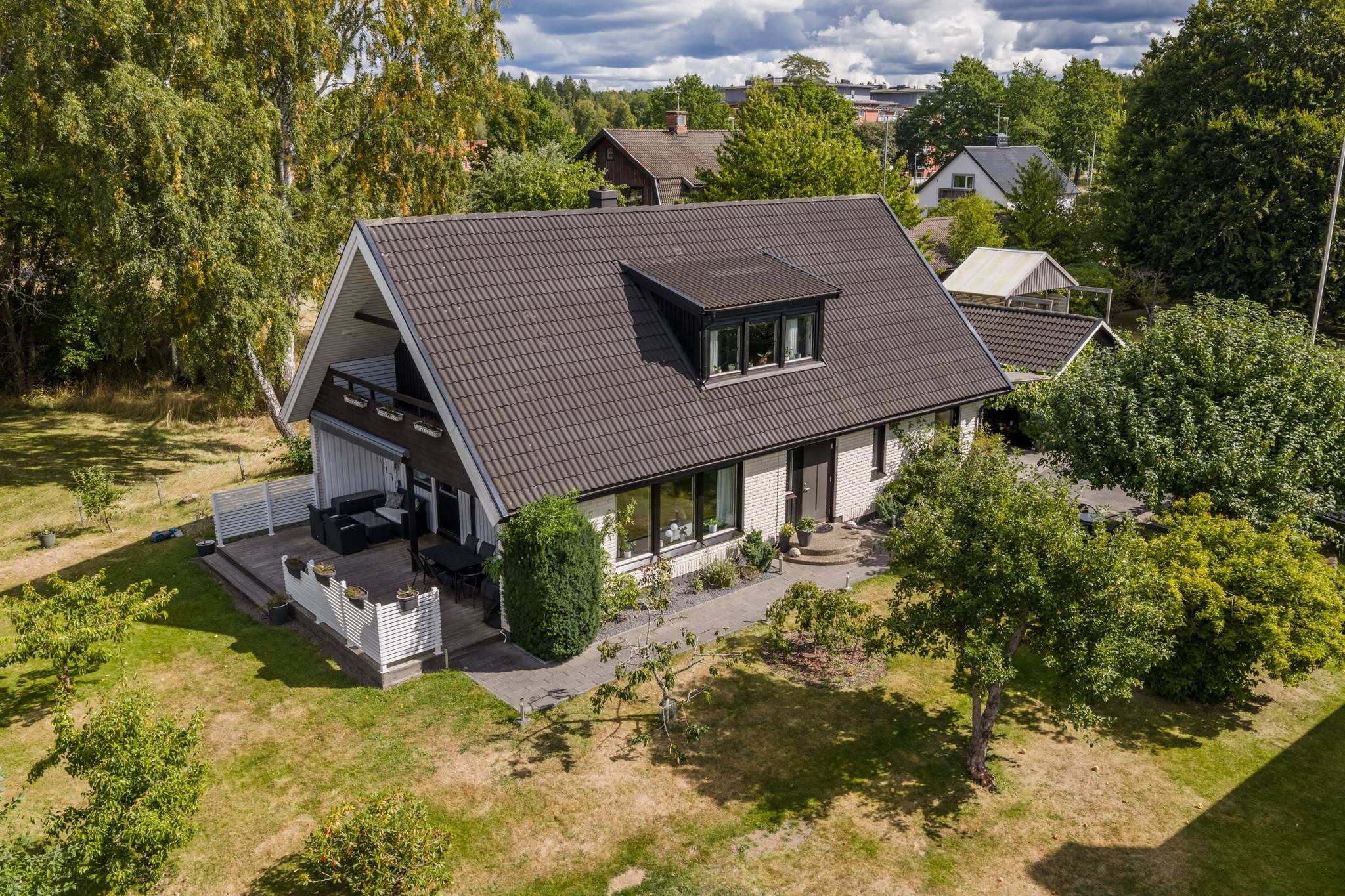 5 rum Villa på Smultronvägen 1B Rörstorp Värnamo kommun - bild 1