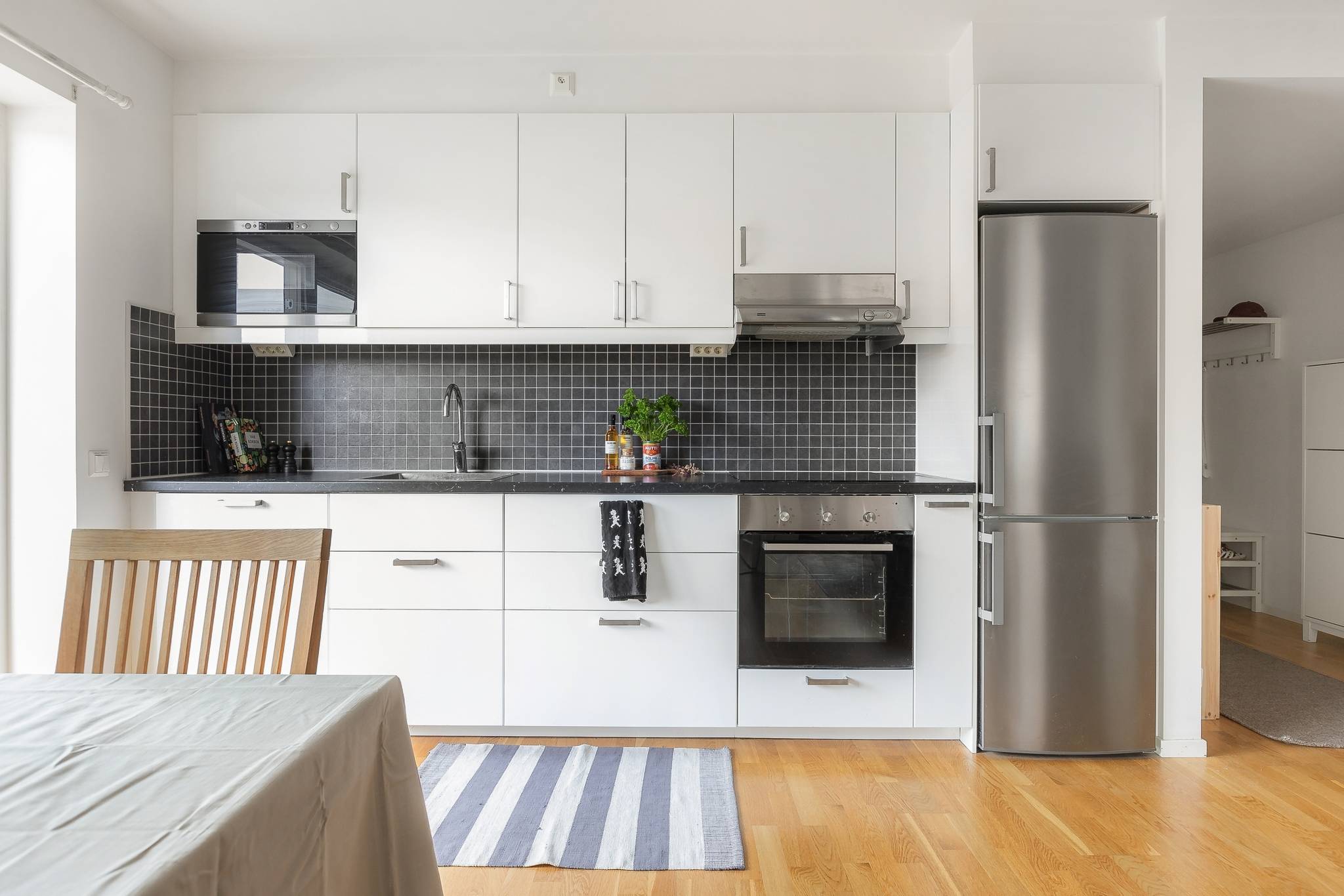 2 rum lägenhet på Gamla Enköpingsvägen 176 Sundbyberg - Ursvik, Sundbybergs kommun - bild 2