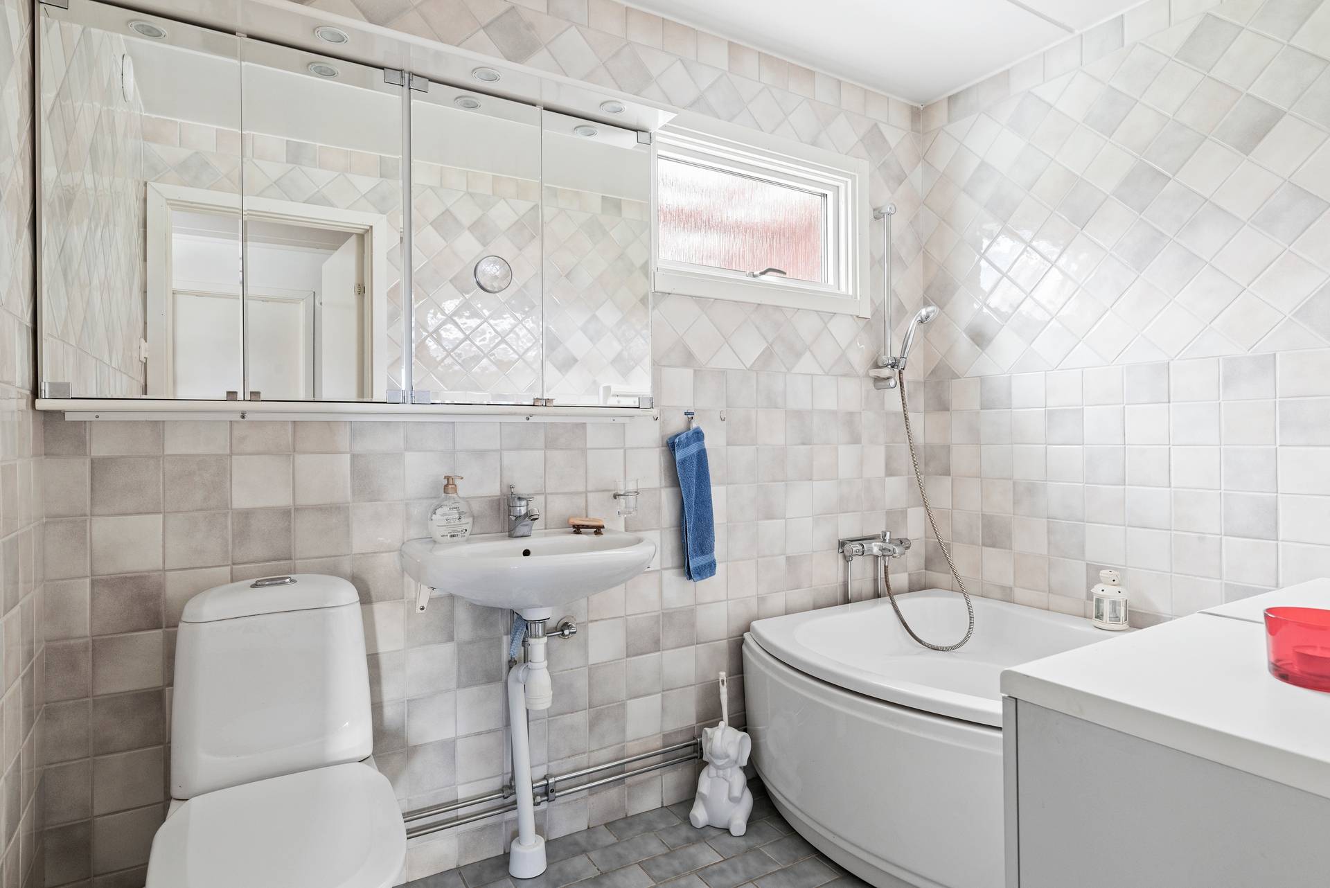 5 rum Villa på Amorinavägen 6 Sollentuna Sollentuna kommun - bild 24