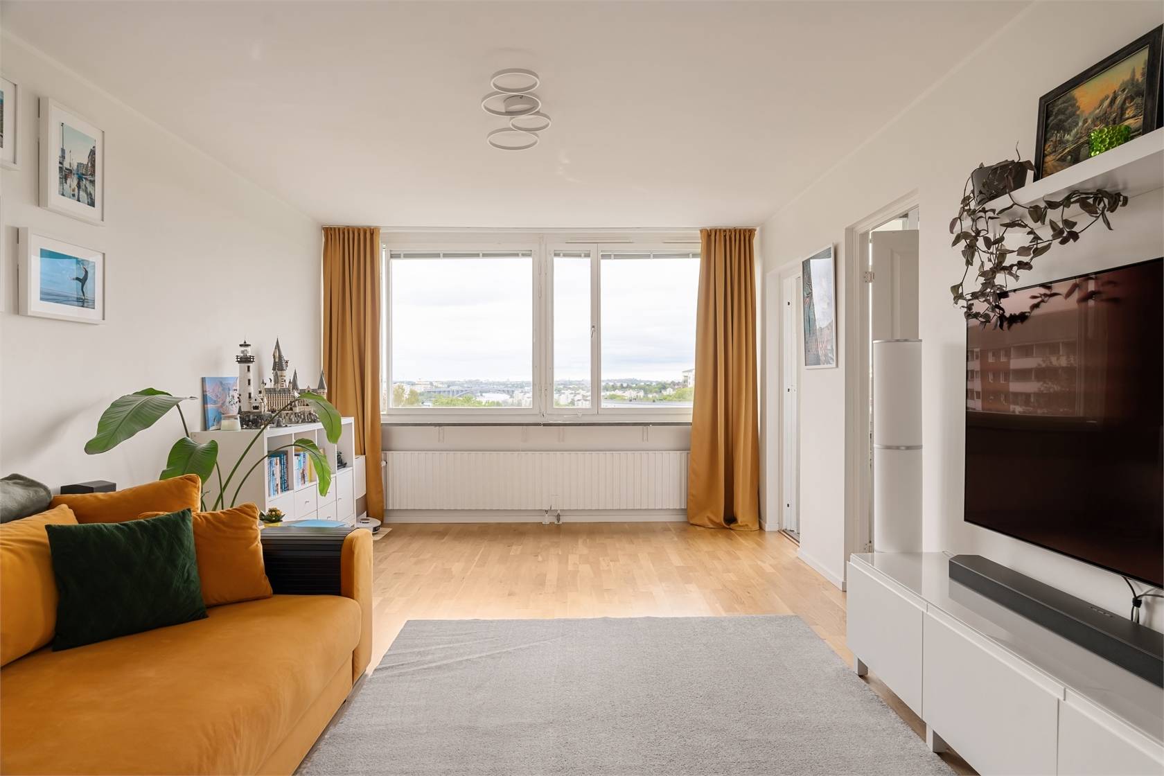 3 rum lägenhet på Släggbacken 8 Huvudsta, Solna kommun - bild 3