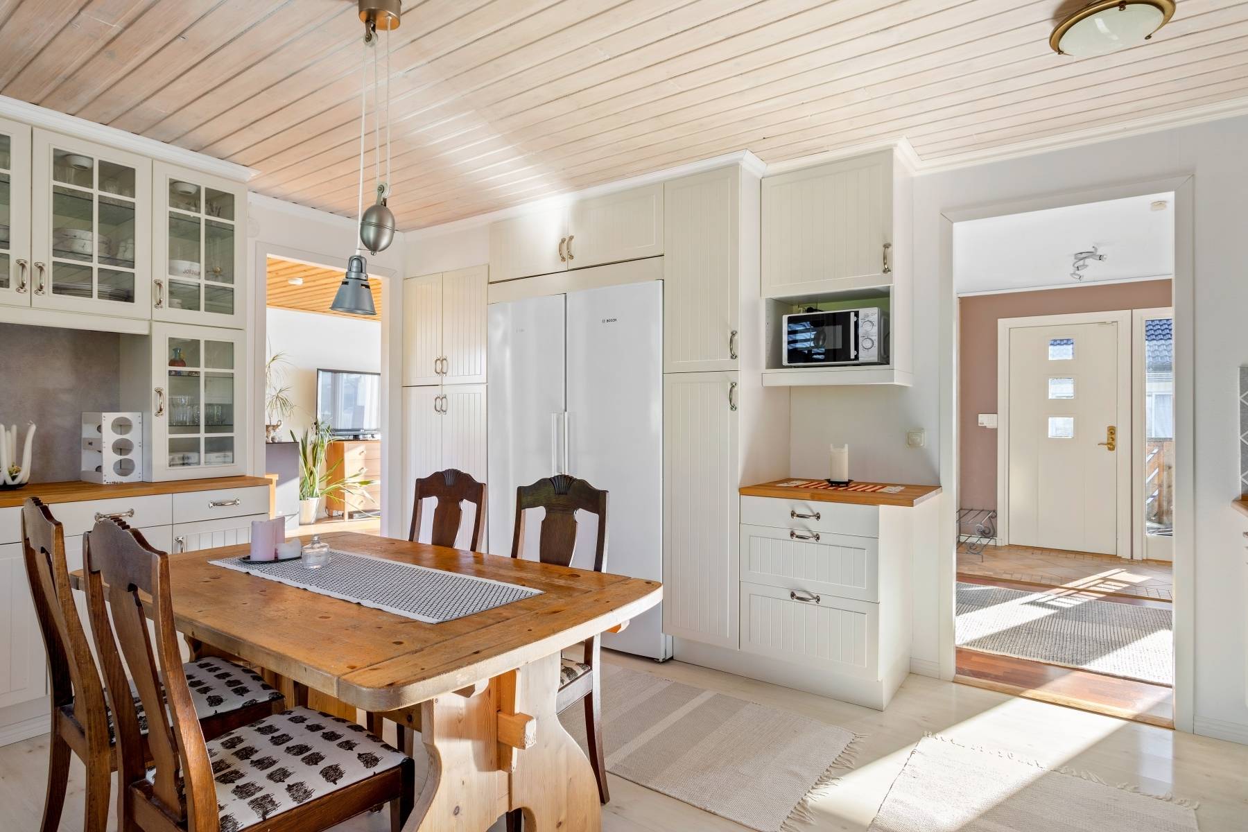 8 rum Villa på Pannåvägen 7 Brunna, Kungsängen Upplands-Bro kommun - bild 11