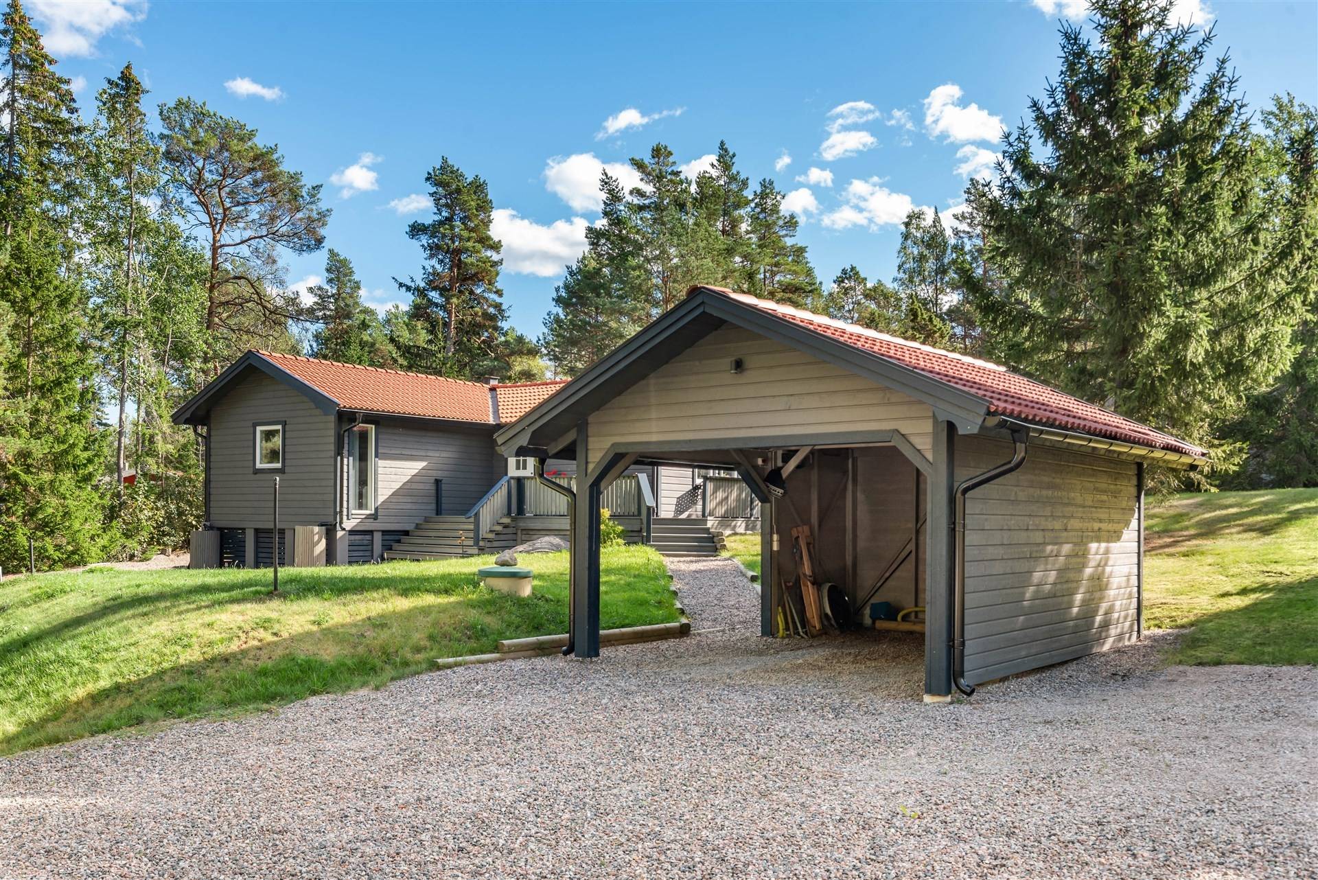 4 rum Fritidshus på Kvarnmyrvägen 58 Fjällbostrand Norrtälje kommun - bild 1