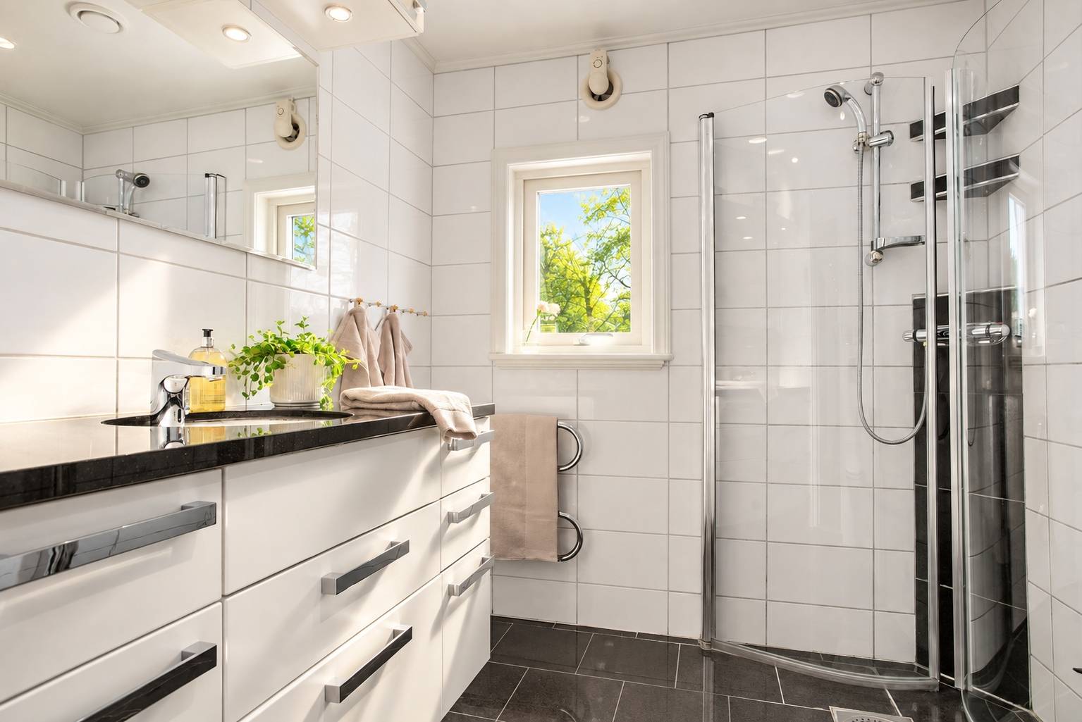 4 rum Villa på Klövbergsvägen 9 Tyresö Tyresö kommun - bild 20