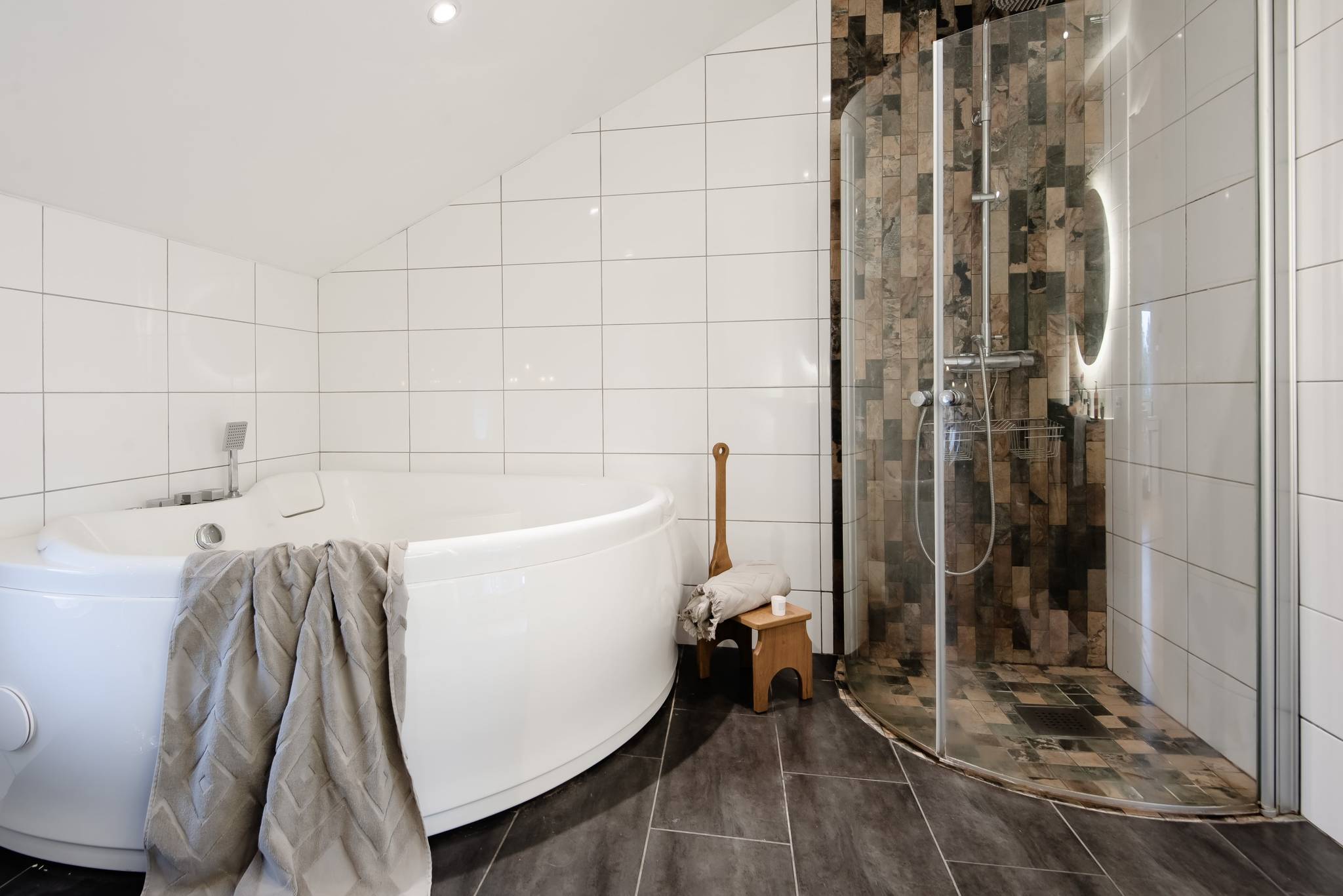 5 rum Villa på Badbergsvägen 8B Margretelund Österåkers kommun - bild 41