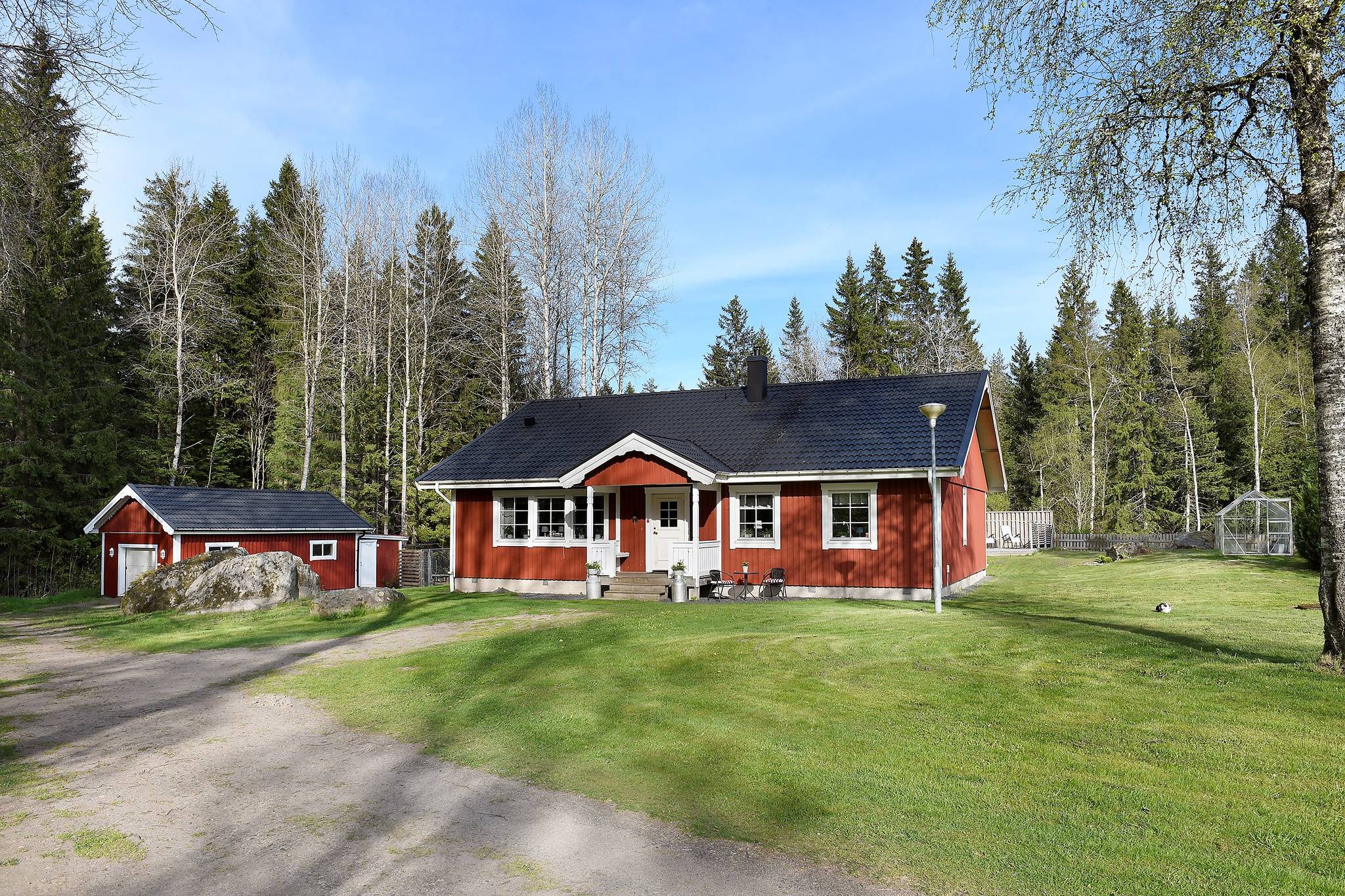 5 rum Villa på Yllestad Stånghem 2 Yllestad Falköpings kommun - bild 2