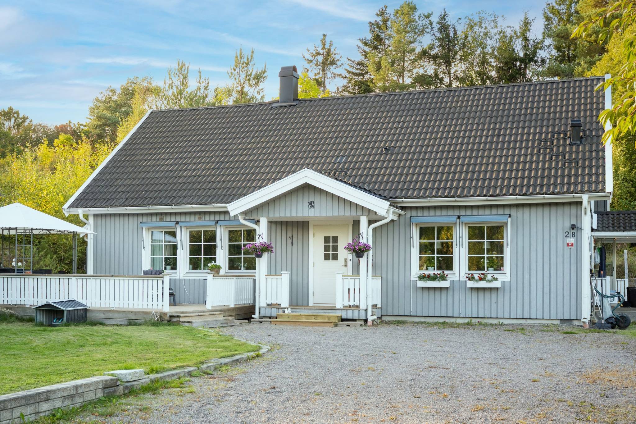 3 rum villa på Uddgärdesvägen 2B Stora Vika, Nynäshamns kommun - bild 1
