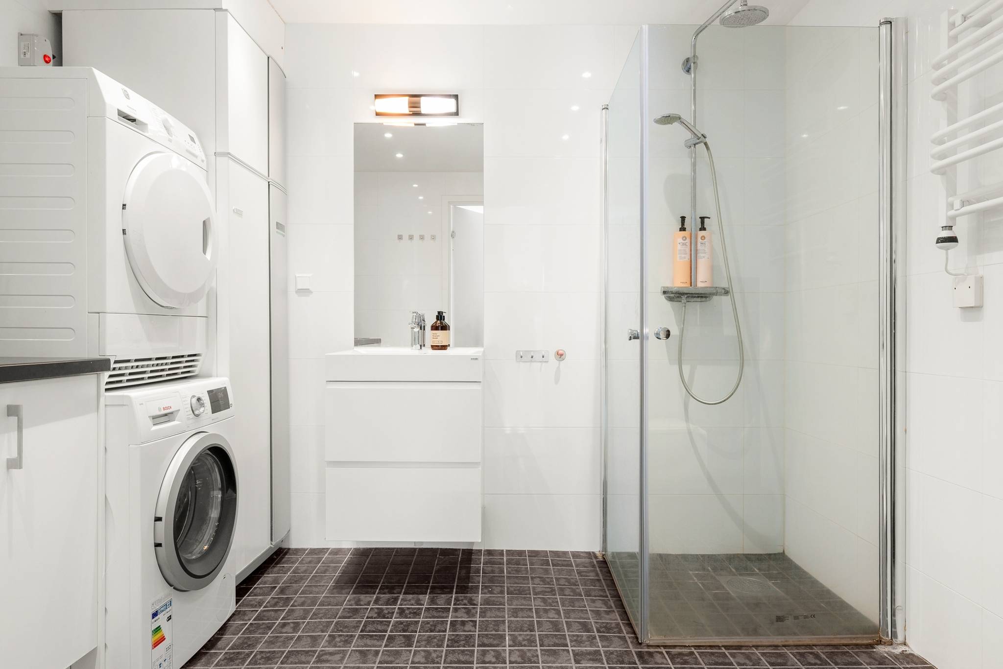 6 rum Radhus på Gåsörtsvägen 10 Sundbyberg - Ursvik Sundbybergs kommun - bild 14