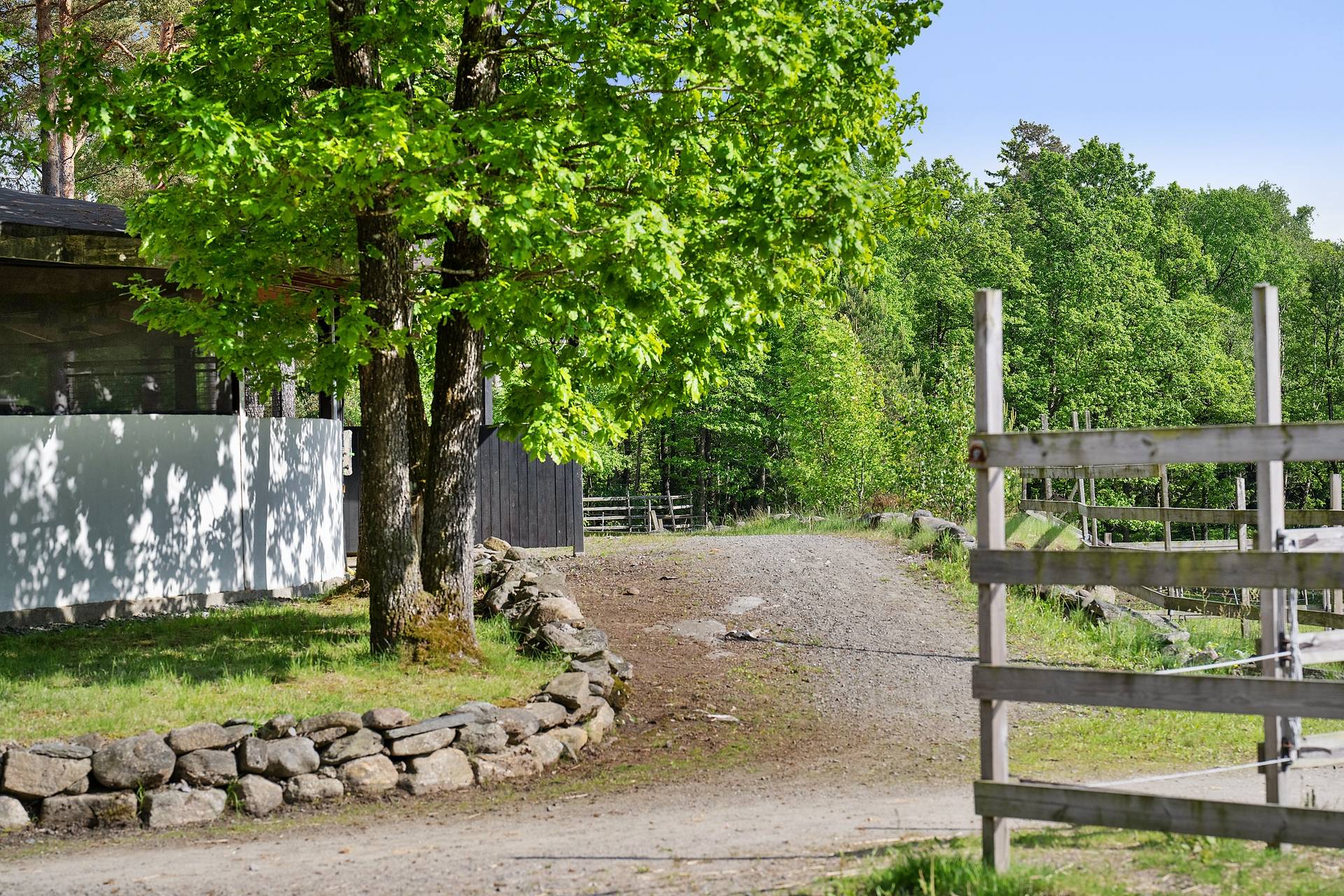 Gård med jordbruk på Widebäcks Hästcenter Landvetter Härryda kommun - bild 33