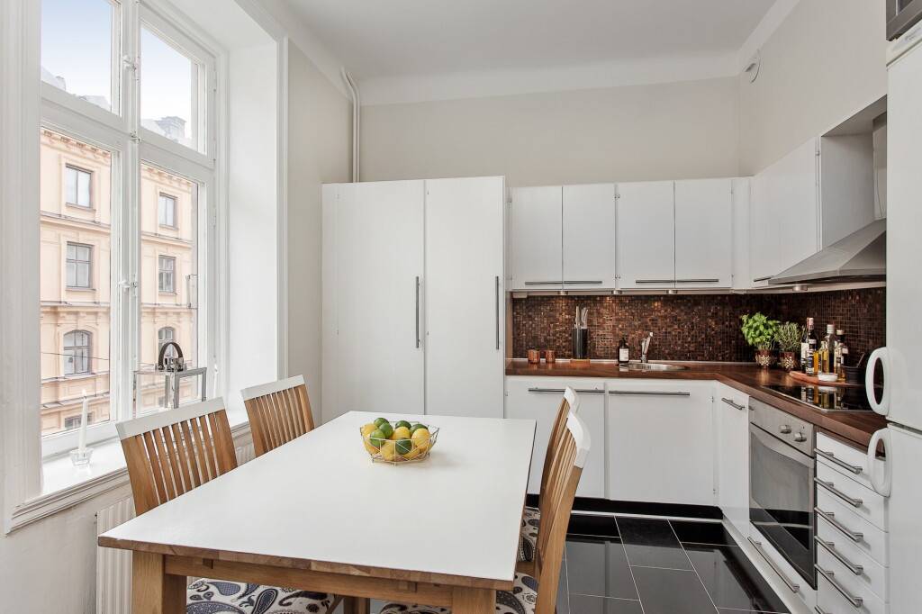 2.5 rum Lägenhet på Surbrunnsgatan 8 Östermalm - Vasastan Stockholms kommun - bild 3