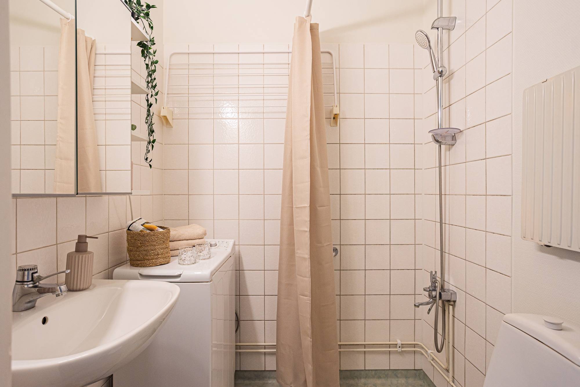 2 rum Lägenhet på Blomstergatan 16 Gideonsberg Västerås kommun - bild 13