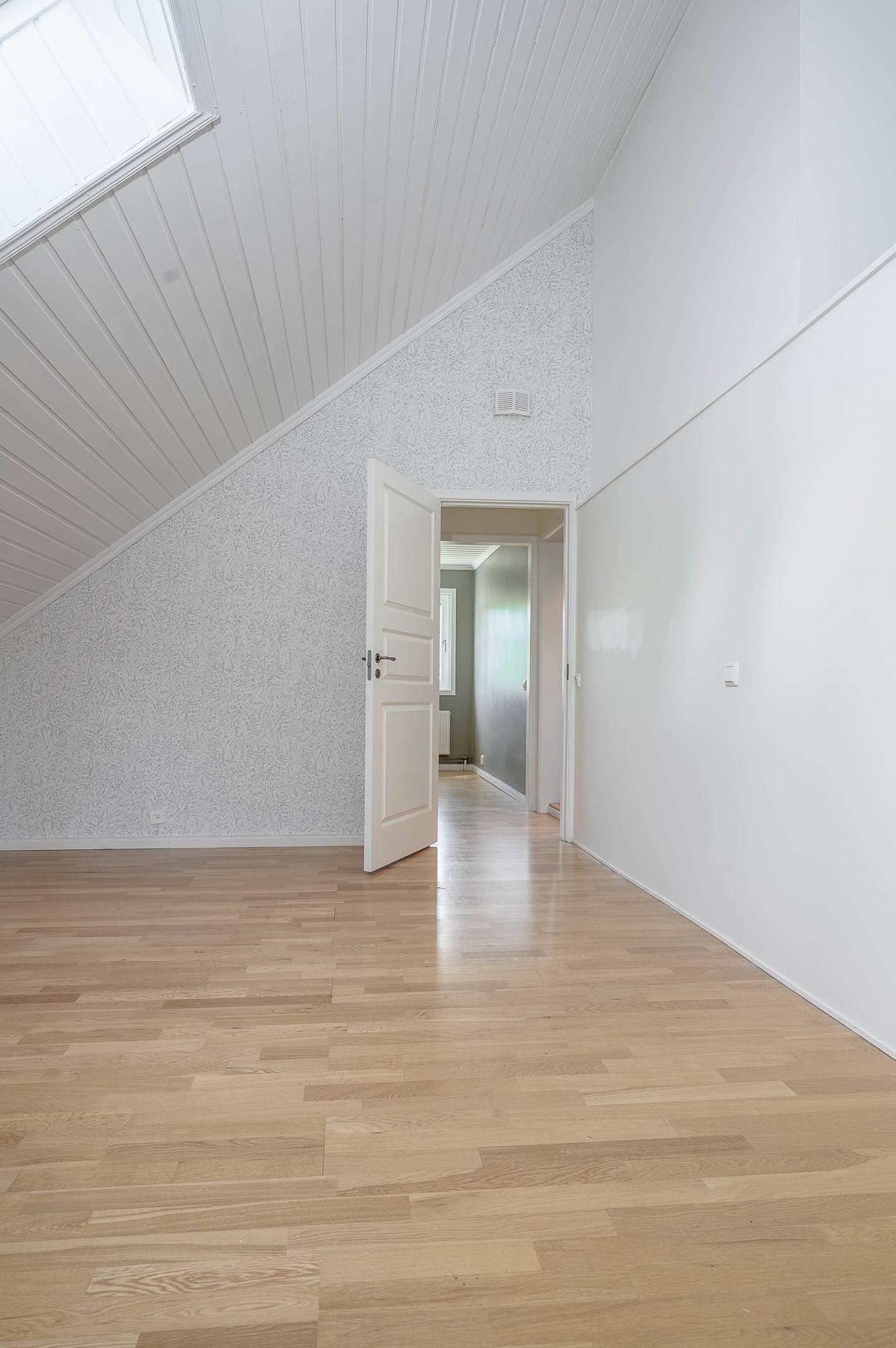 9 rum Villa på Varggatan 5 Charlottenberg Eda kommun - bild 33