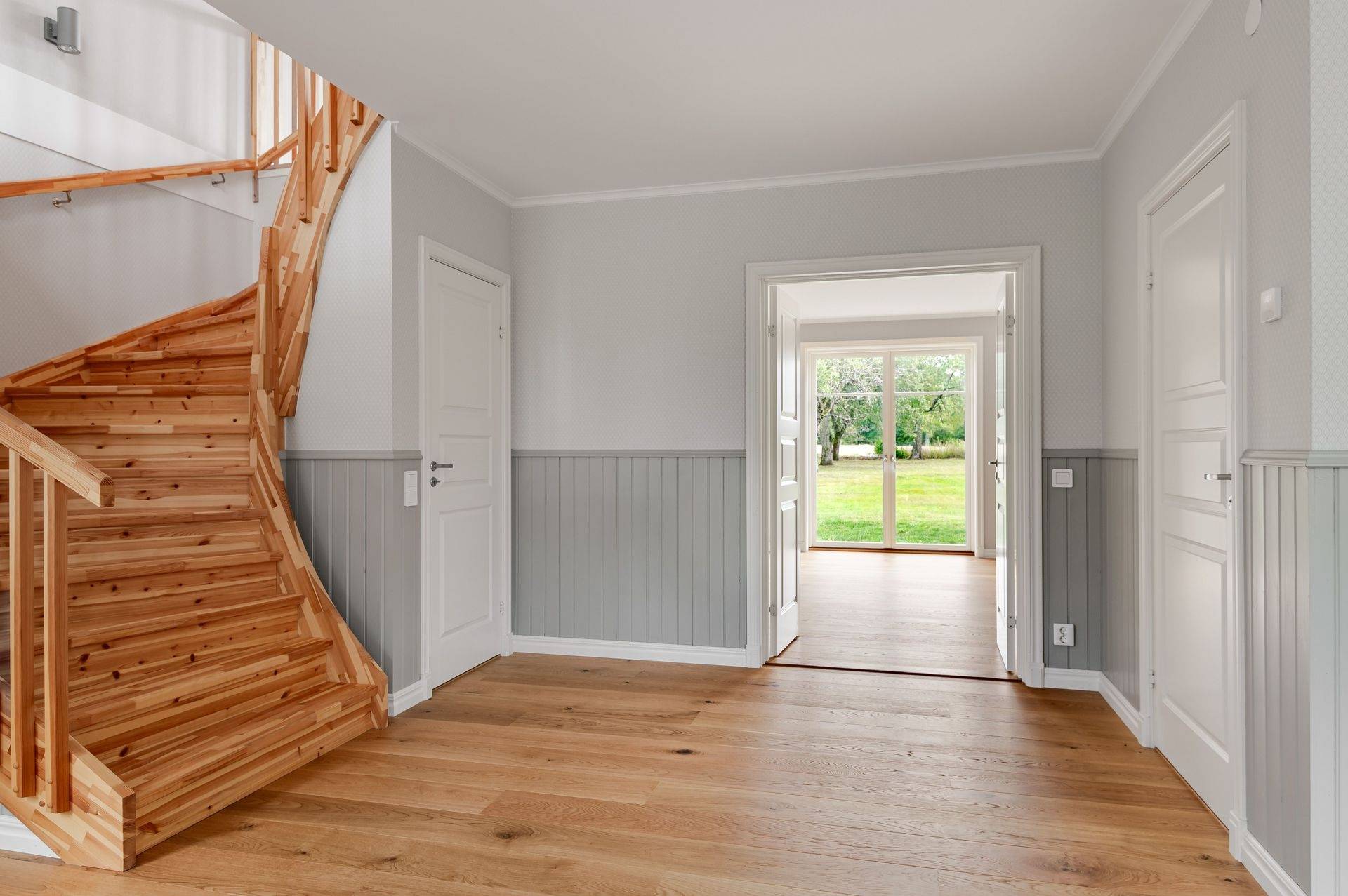 Gård med jordbruk på Jordsfälle Boxholms kommun - bild 14