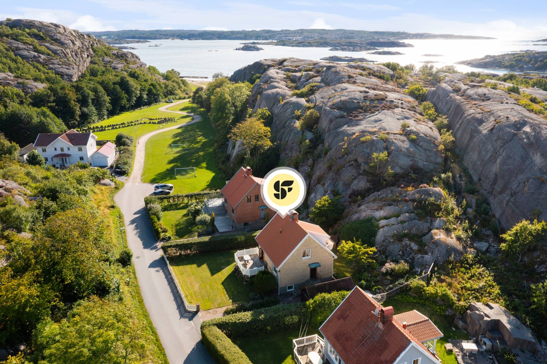 5 rum vinterbonat fritidshus på Amundsdalsvägen 4 Ulebergshamn, Sotenäs kommun - bild 1